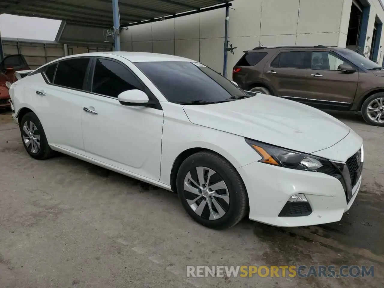 4 Photograph of a damaged car 1N4BL4BV3NN335589 NISSAN ALTIMA 2022