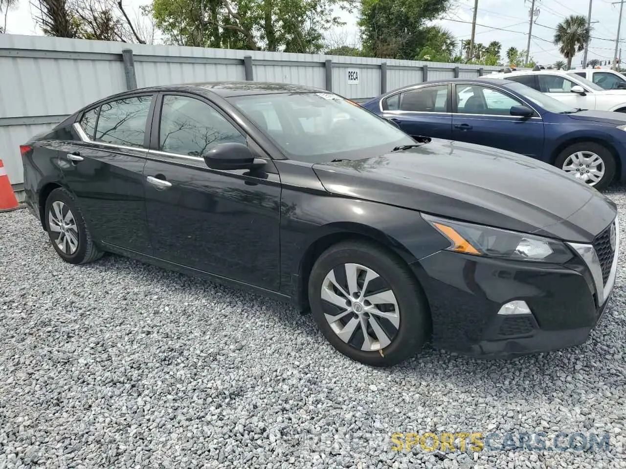 4 Photograph of a damaged car 1N4BL4BV4NN320714 NISSAN ALTIMA 2022