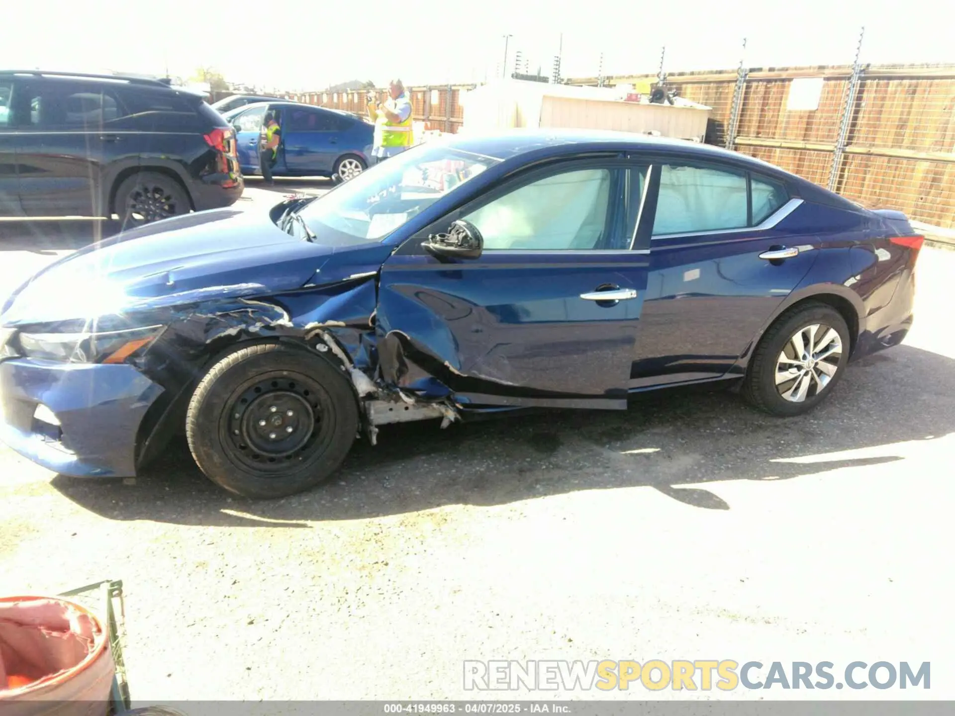14 Photograph of a damaged car 1N4BL4BV4NN383800 NISSAN ALTIMA 2022