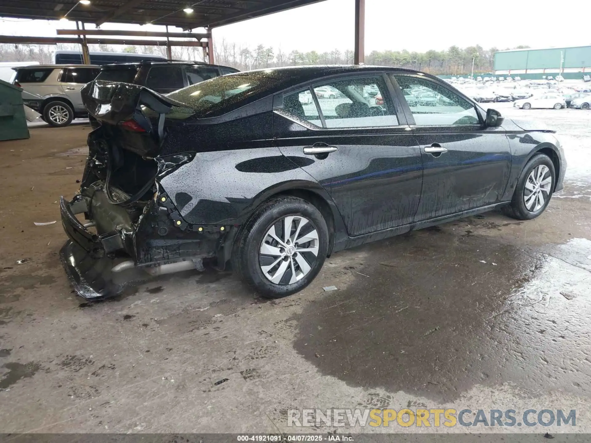 4 Photograph of a damaged car 1N4BL4BV5NN333360 NISSAN ALTIMA 2022