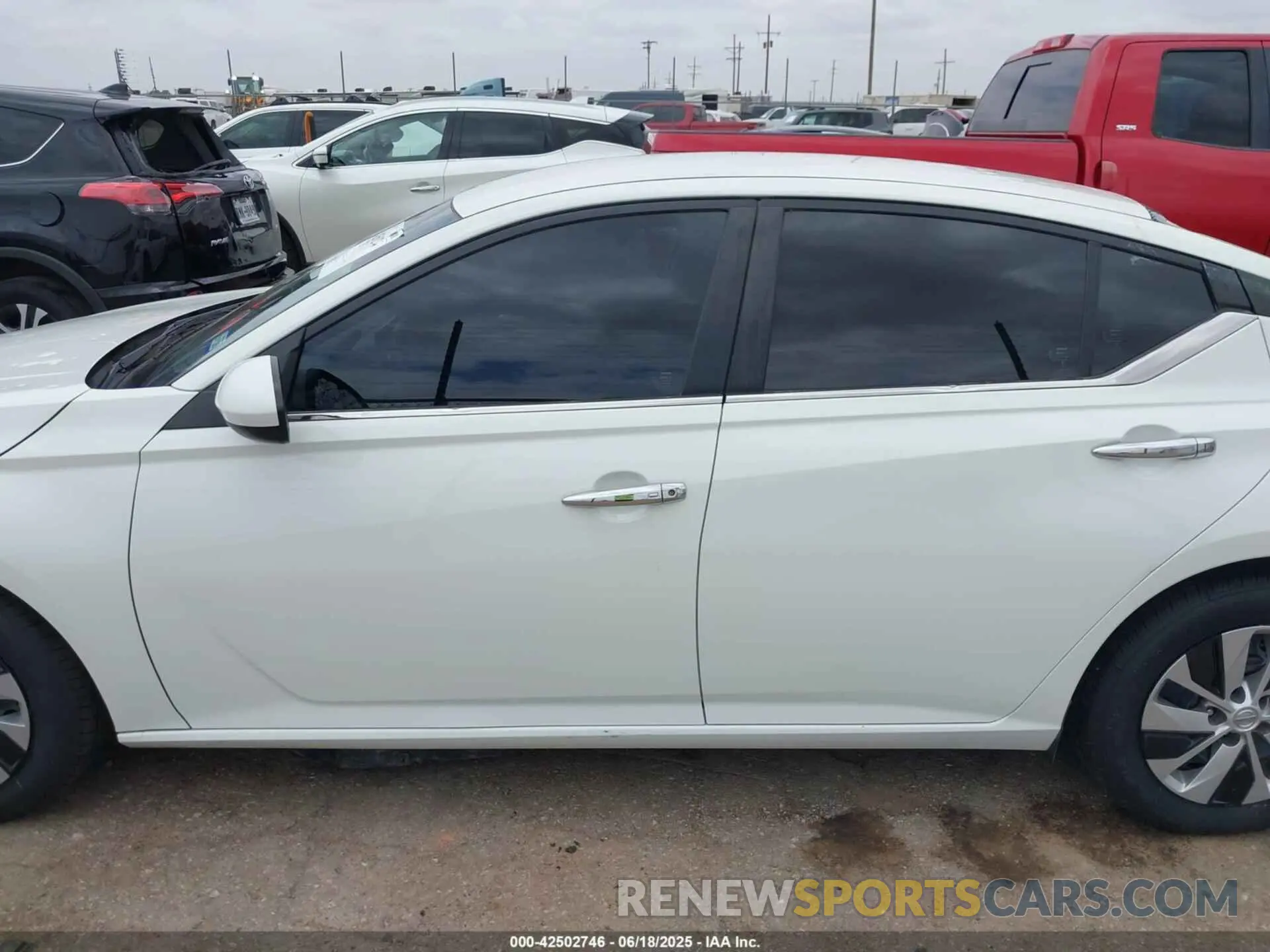 14 Photograph of a damaged car 1N4BL4BV6NN315708 NISSAN ALTIMA 2022