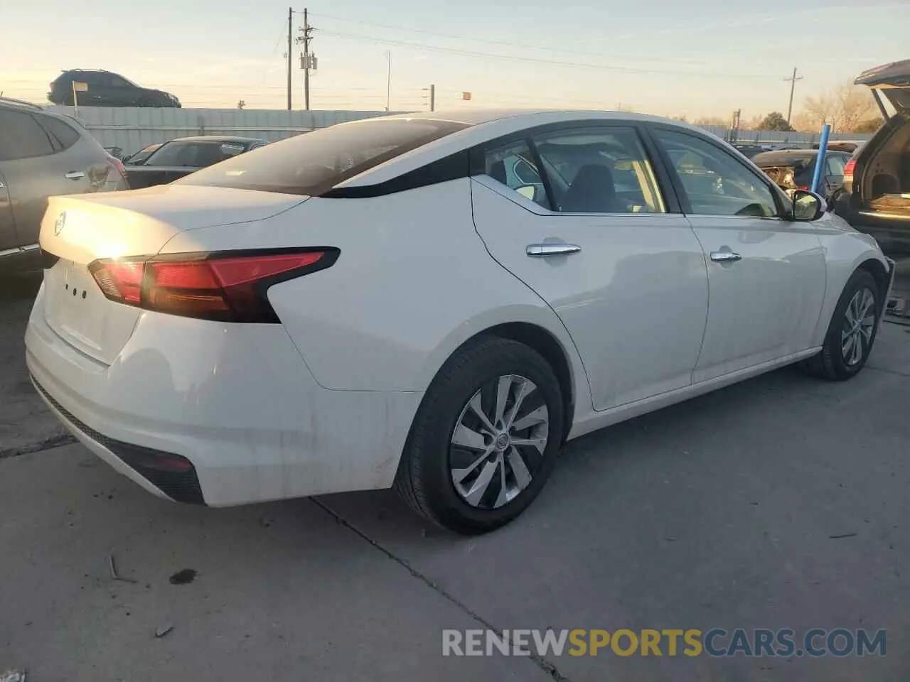 3 Photograph of a damaged car 1N4BL4BV6NN322559 NISSAN ALTIMA 2022