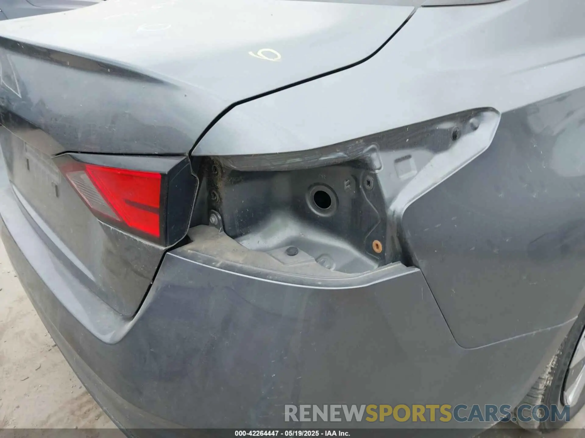 21 Photograph of a damaged car 1N4BL4BV6NN399108 NISSAN ALTIMA 2022