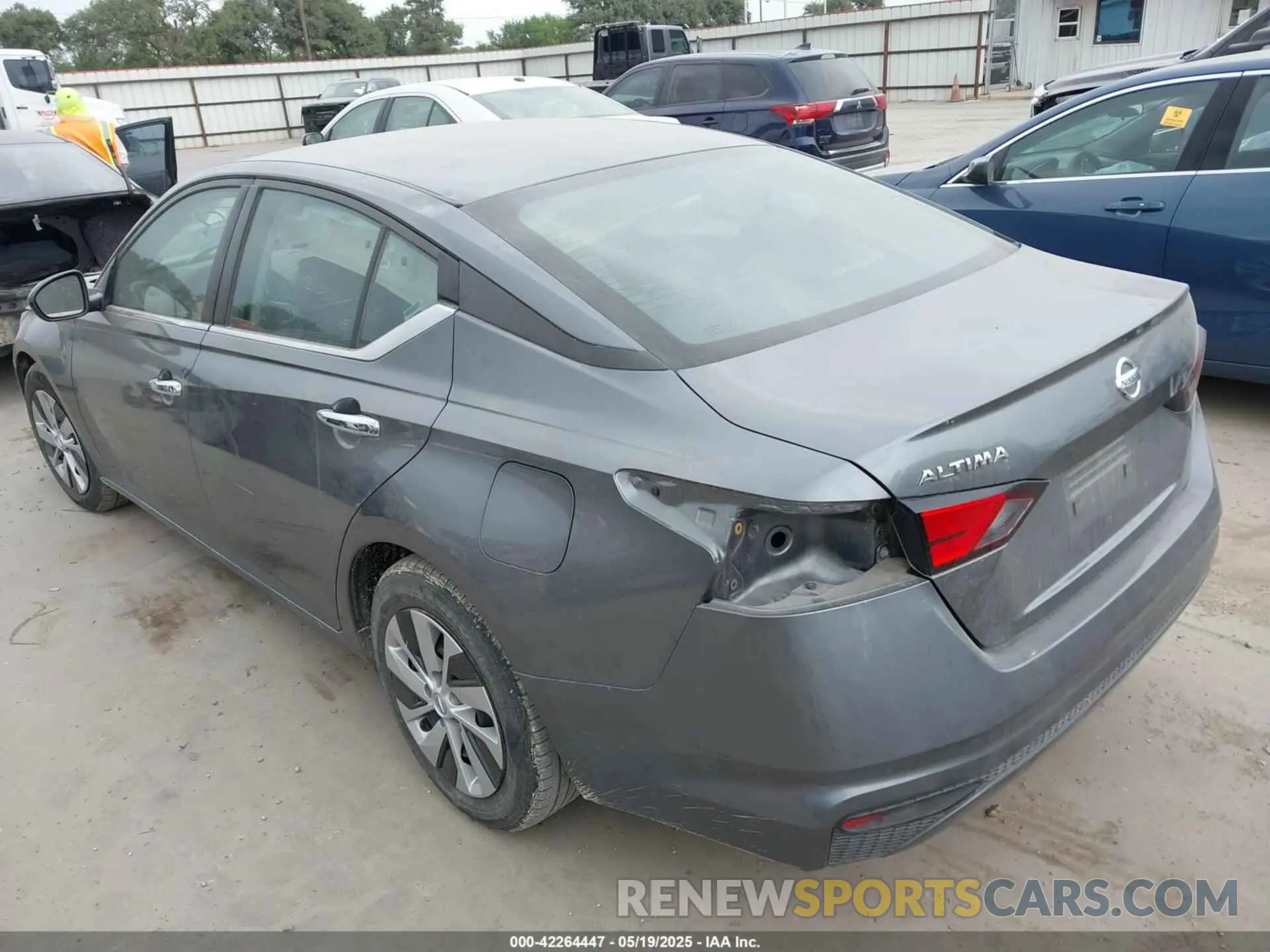 3 Photograph of a damaged car 1N4BL4BV6NN399108 NISSAN ALTIMA 2022