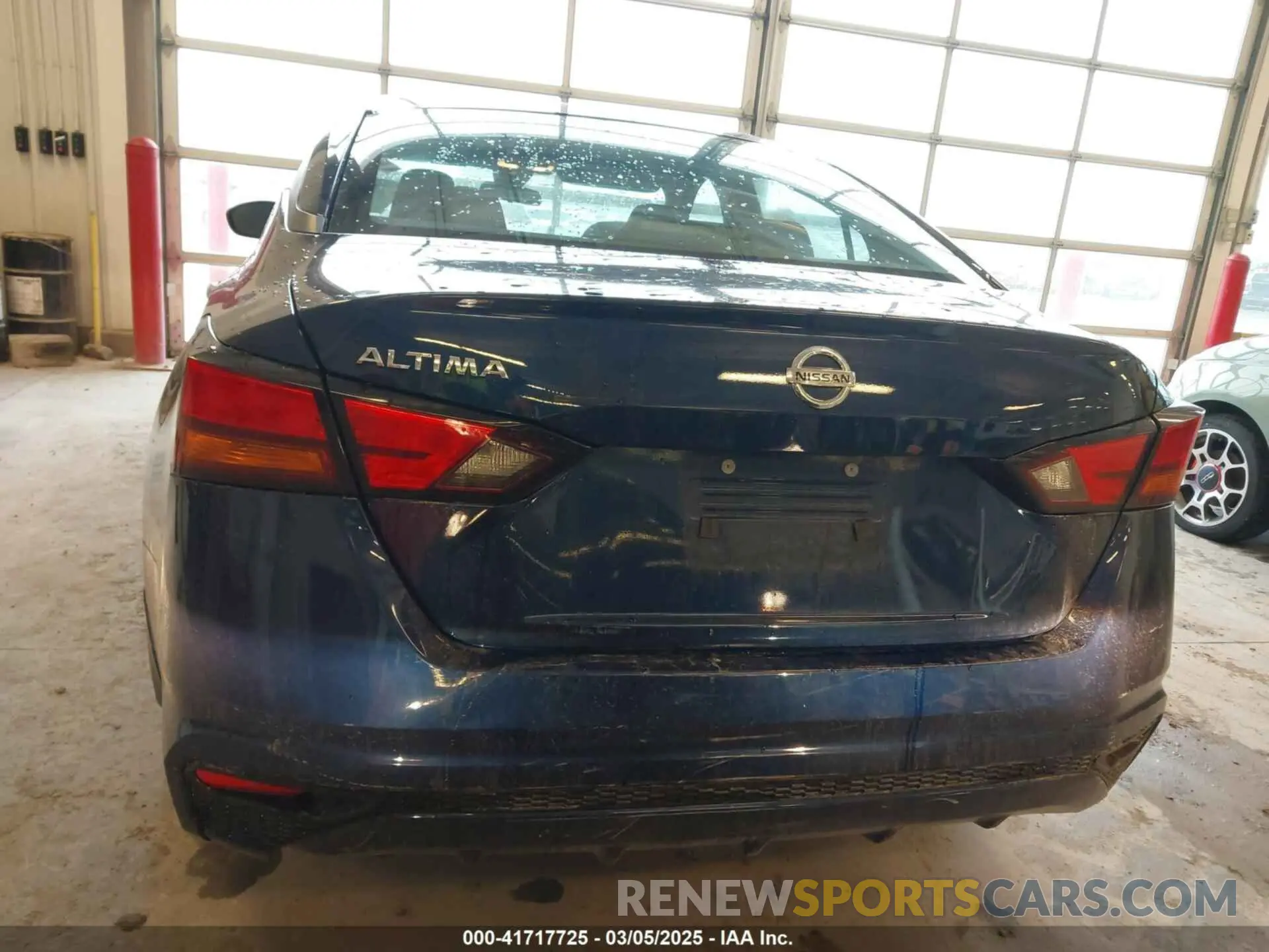 17 Photograph of a damaged car 1N4BL4BV6NN414593 NISSAN ALTIMA 2022