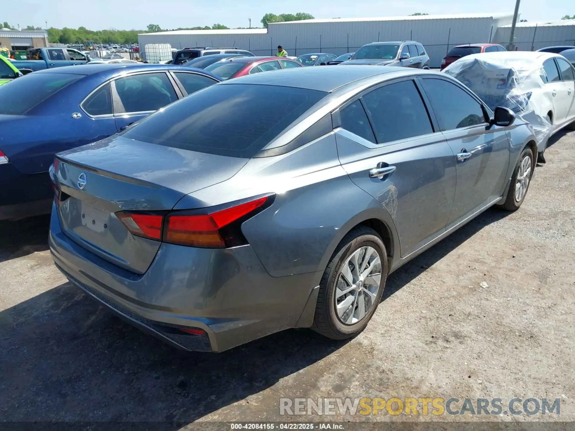 4 Photograph of a damaged car 1N4BL4BV7NN310999 NISSAN ALTIMA 2022