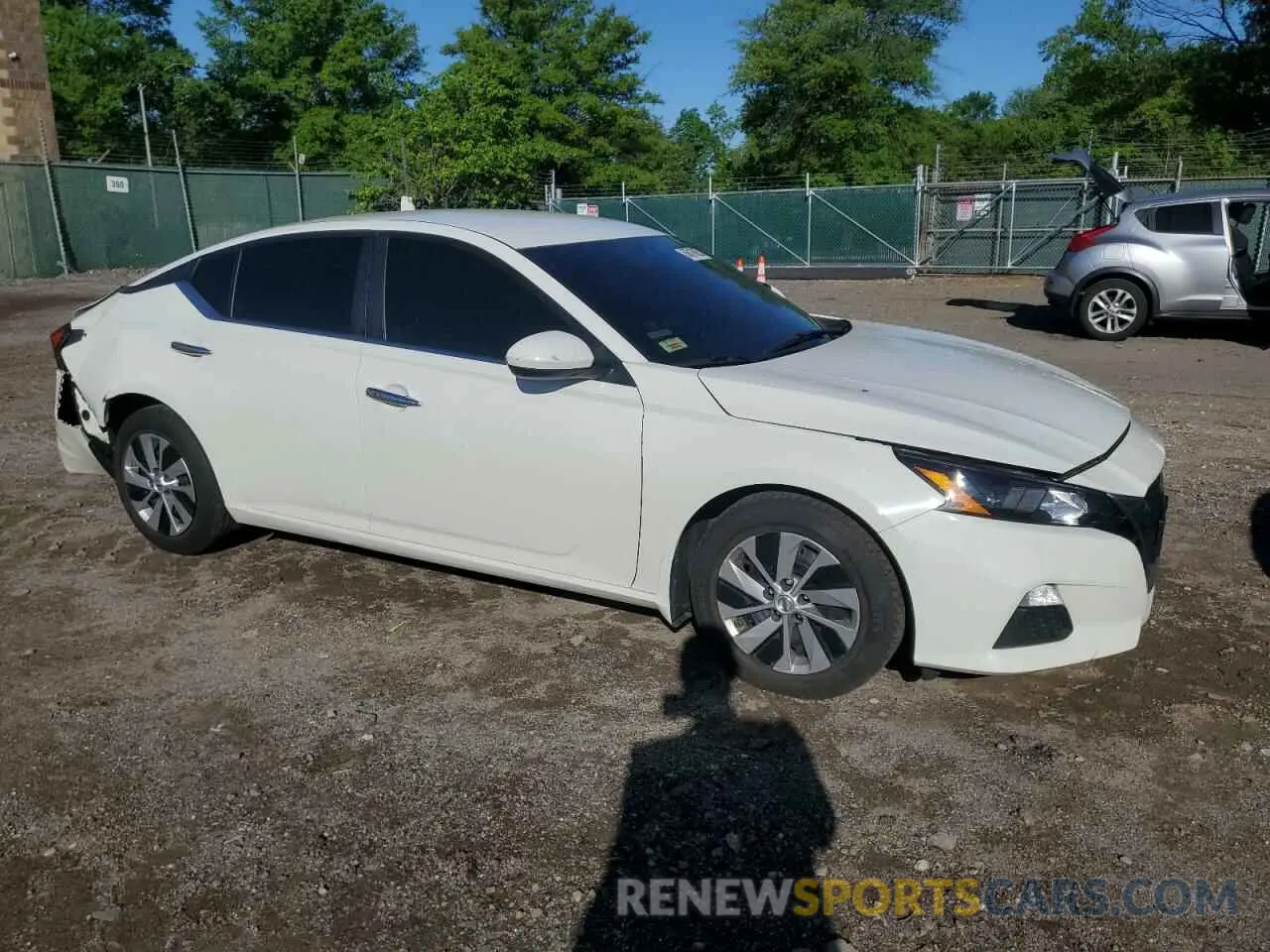 4 Photograph of a damaged car 1N4BL4BV7NN320044 NISSAN ALTIMA 2022