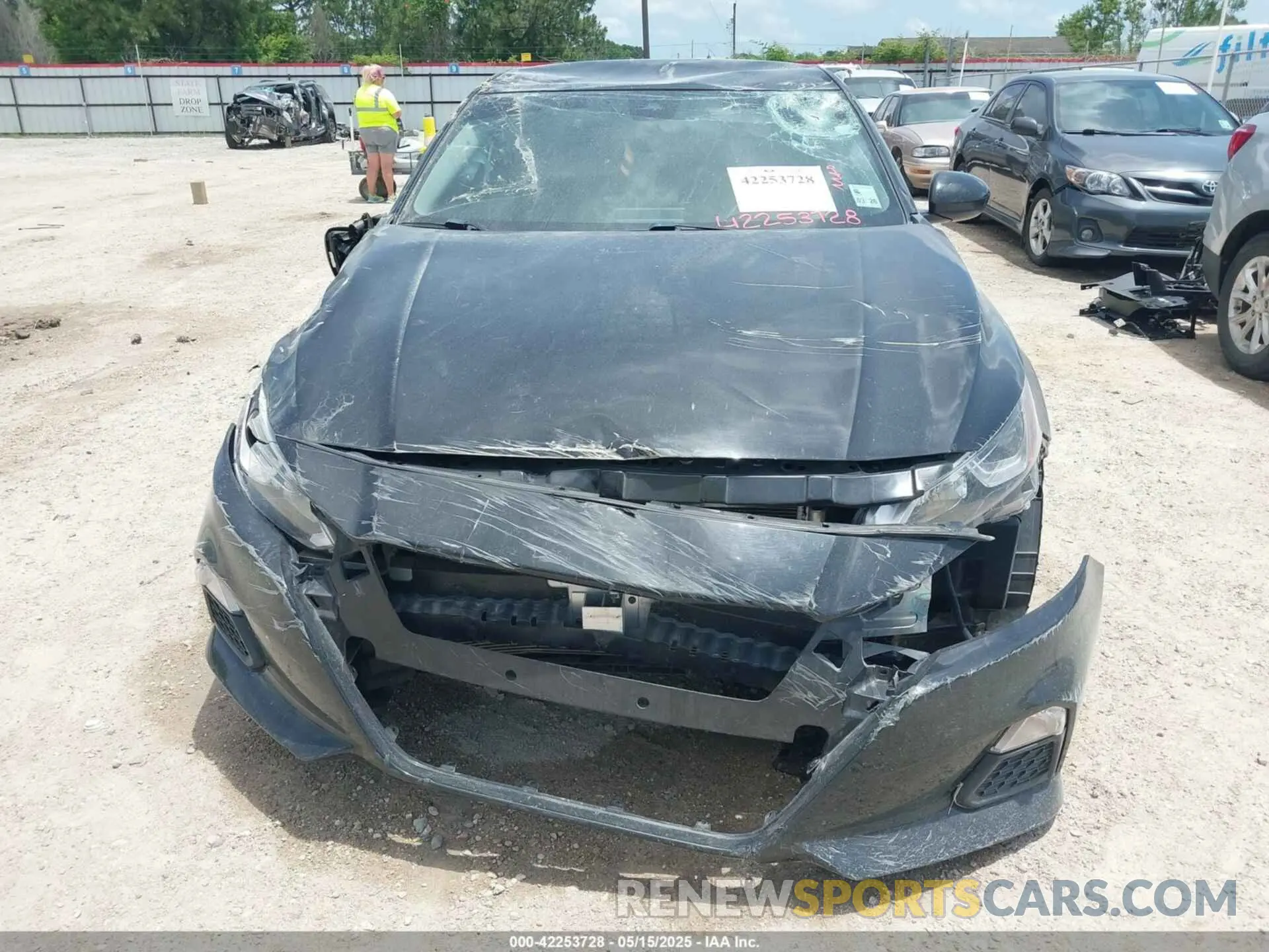 13 Photograph of a damaged car 1N4BL4BV8NN314852 NISSAN ALTIMA 2022