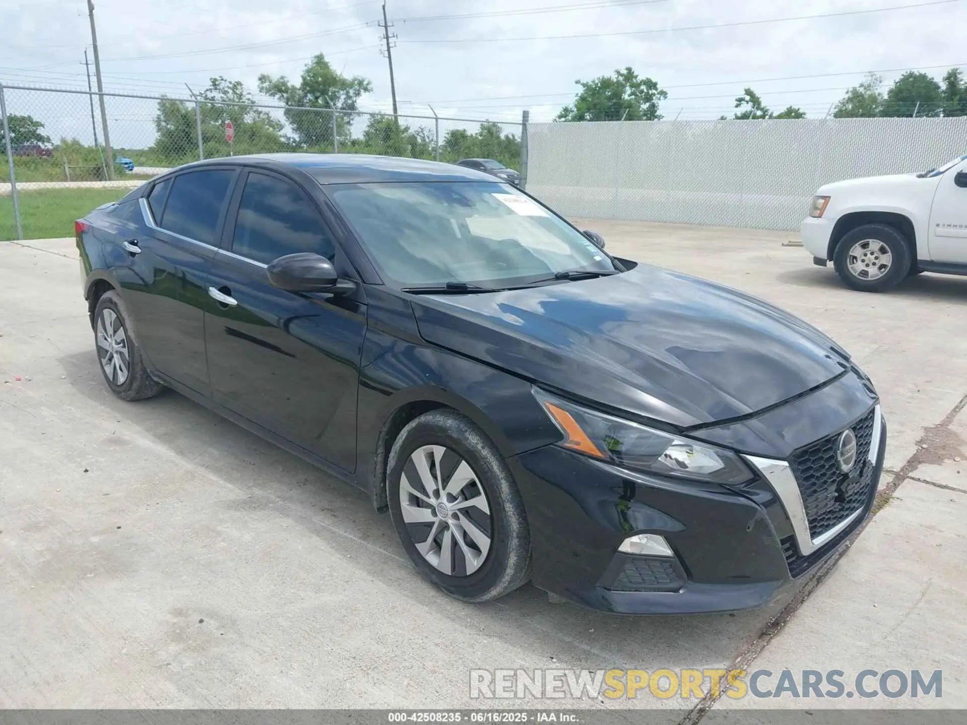 1 Photograph of a damaged car 1N4BL4BV8NN404969 NISSAN ALTIMA 2022