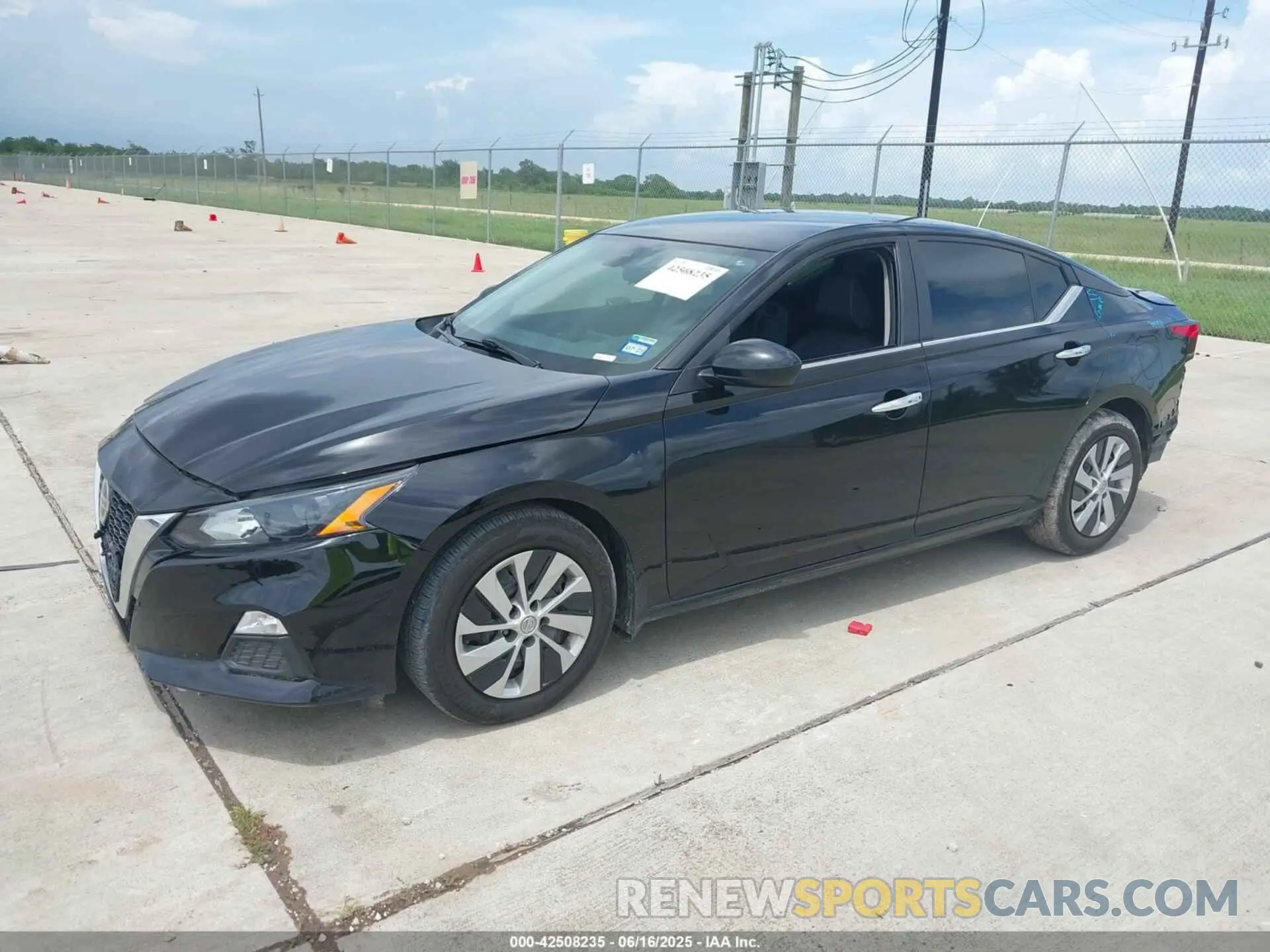 2 Photograph of a damaged car 1N4BL4BV8NN404969 NISSAN ALTIMA 2022