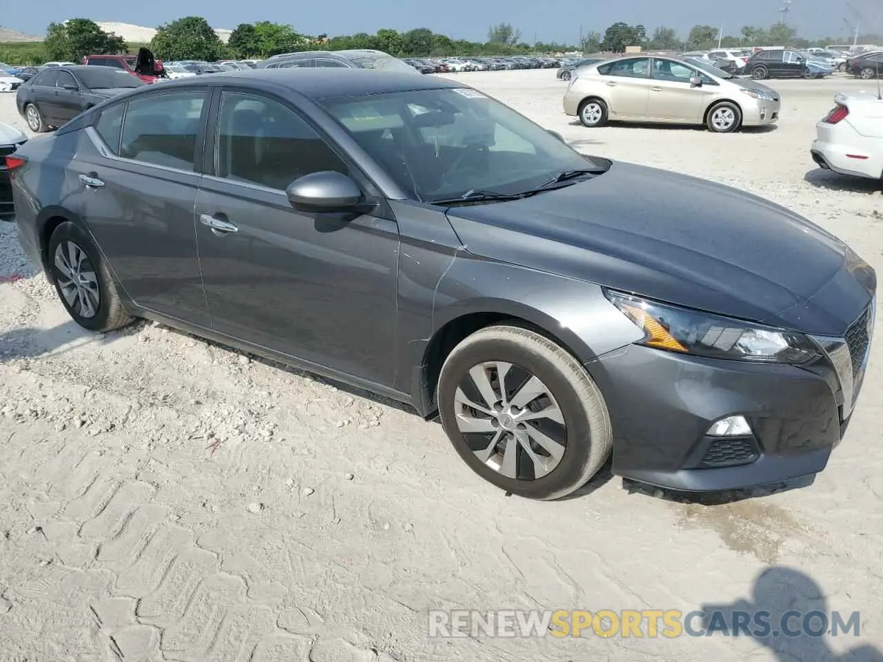 4 Photograph of a damaged car 1N4BL4BV9NN348444 NISSAN ALTIMA 2022