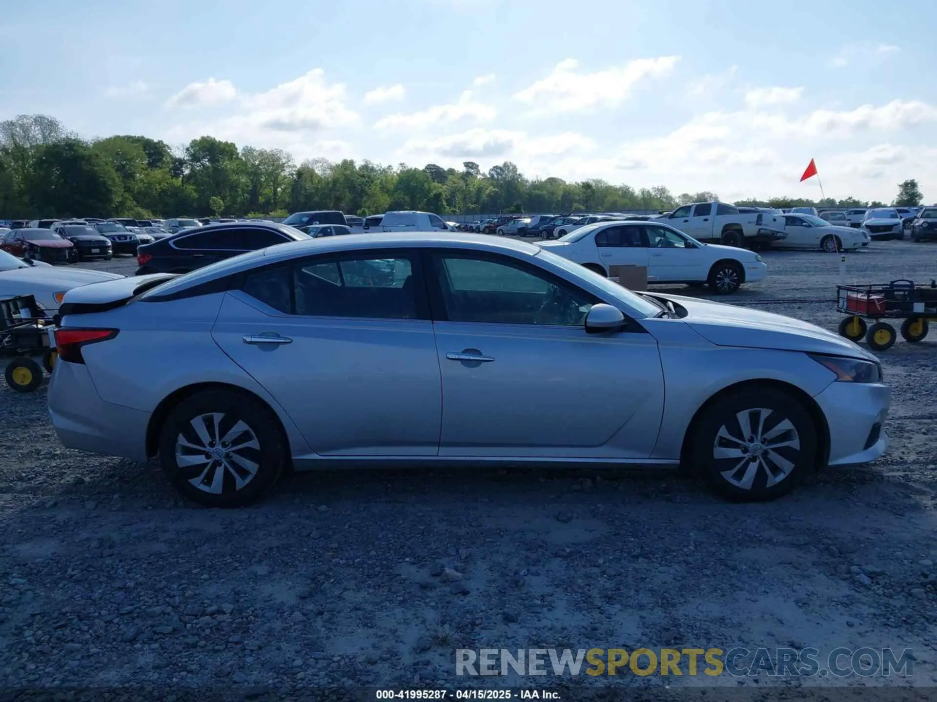 14 Photograph of a damaged car 1N4BL4BVXNN327134 NISSAN ALTIMA 2022