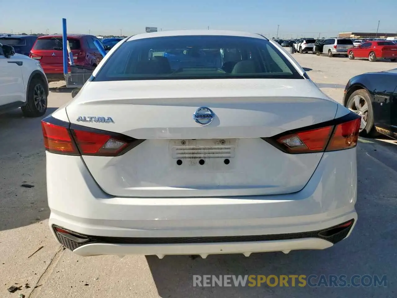 6 Photograph of a damaged car 1N4BL4BVXNN335413 NISSAN ALTIMA 2022