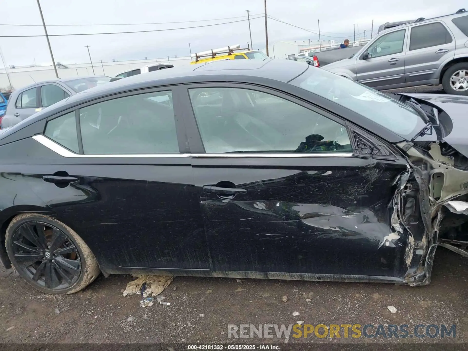 12 Photograph of a damaged car 1N4BL4CV0NN307585 NISSAN ALTIMA 2022