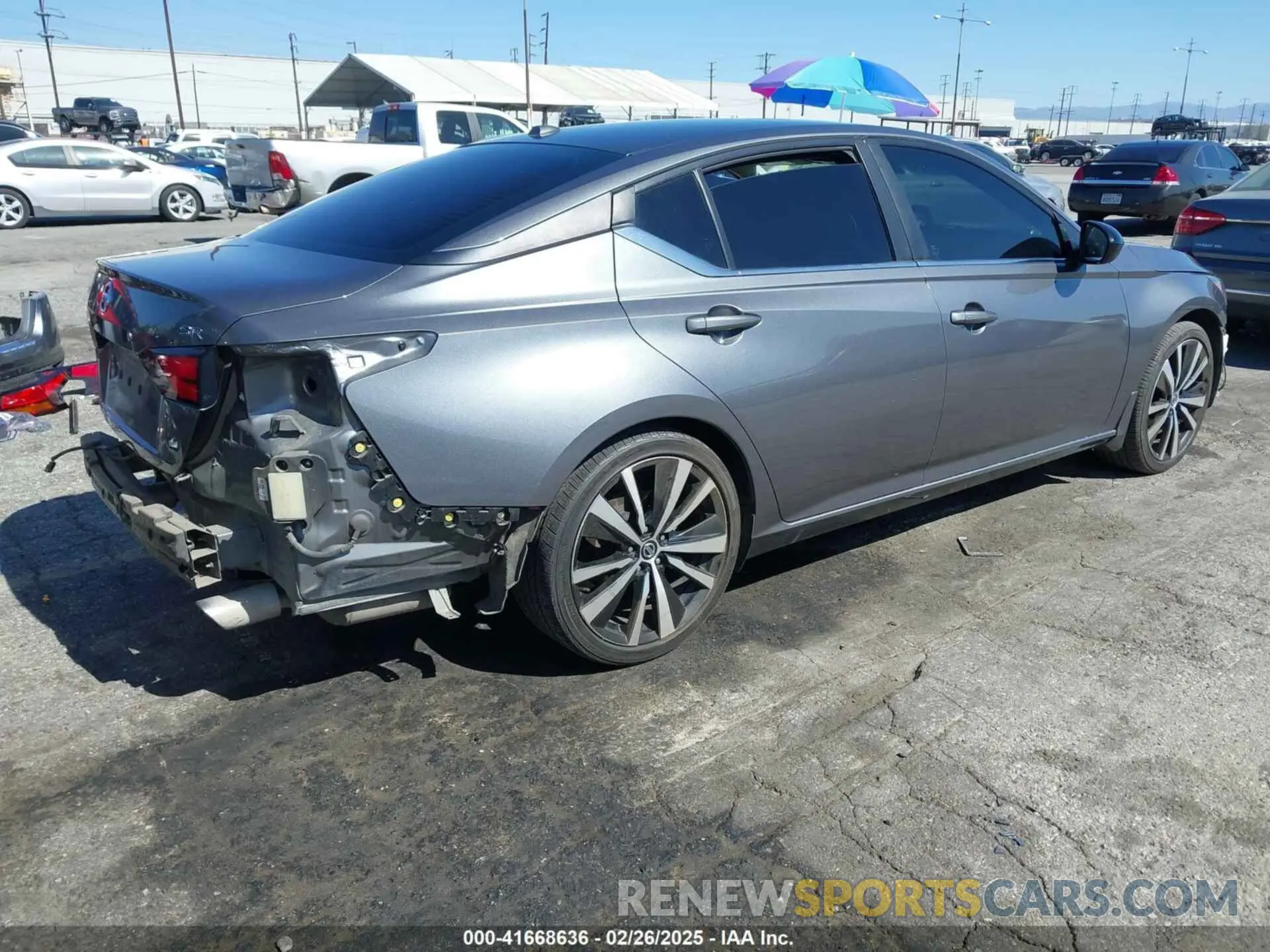 4 Photograph of a damaged car 1N4BL4CV0NN313497 NISSAN ALTIMA 2022