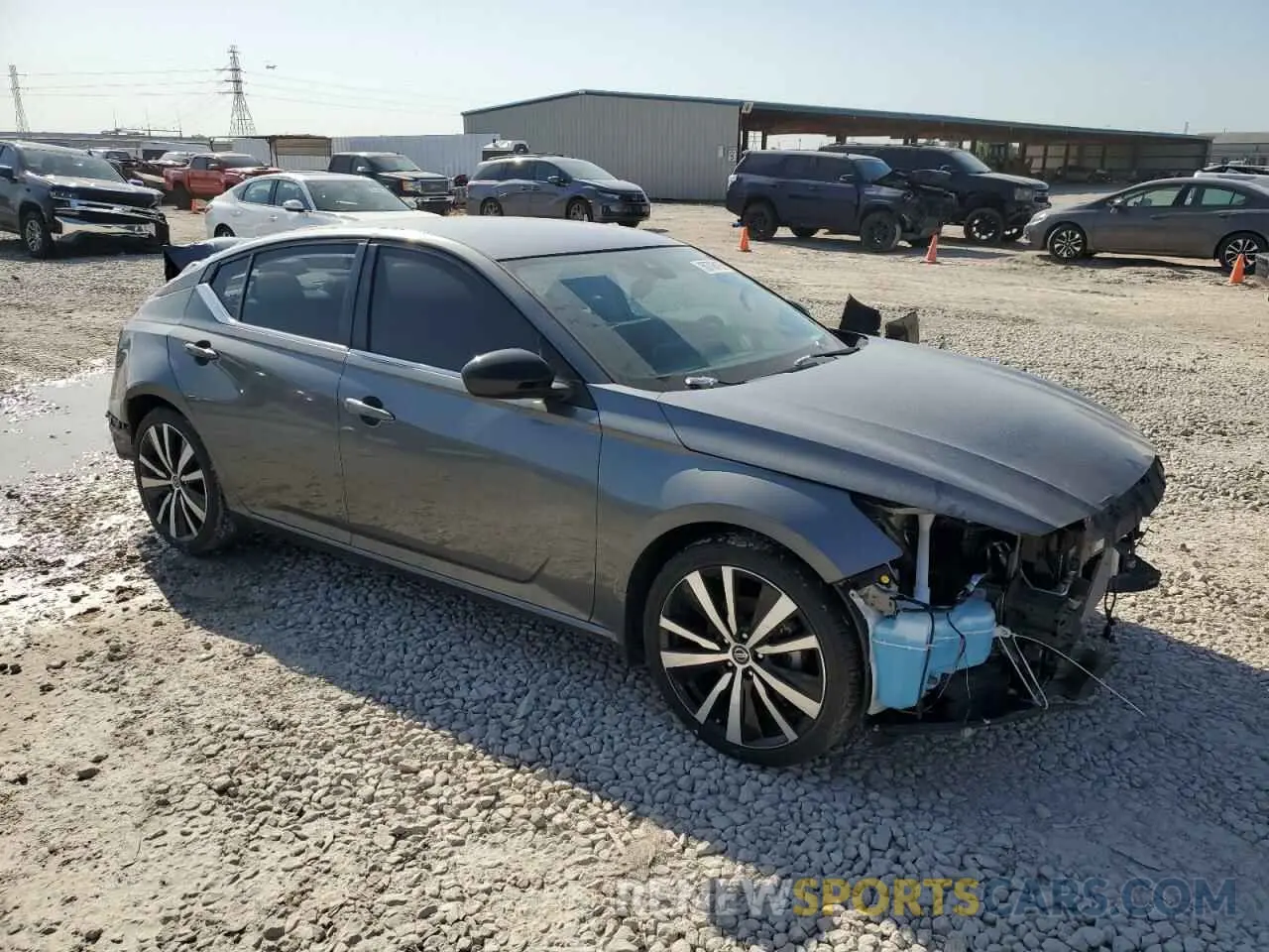 4 Photograph of a damaged car 1N4BL4CV0NN327576 NISSAN ALTIMA 2022