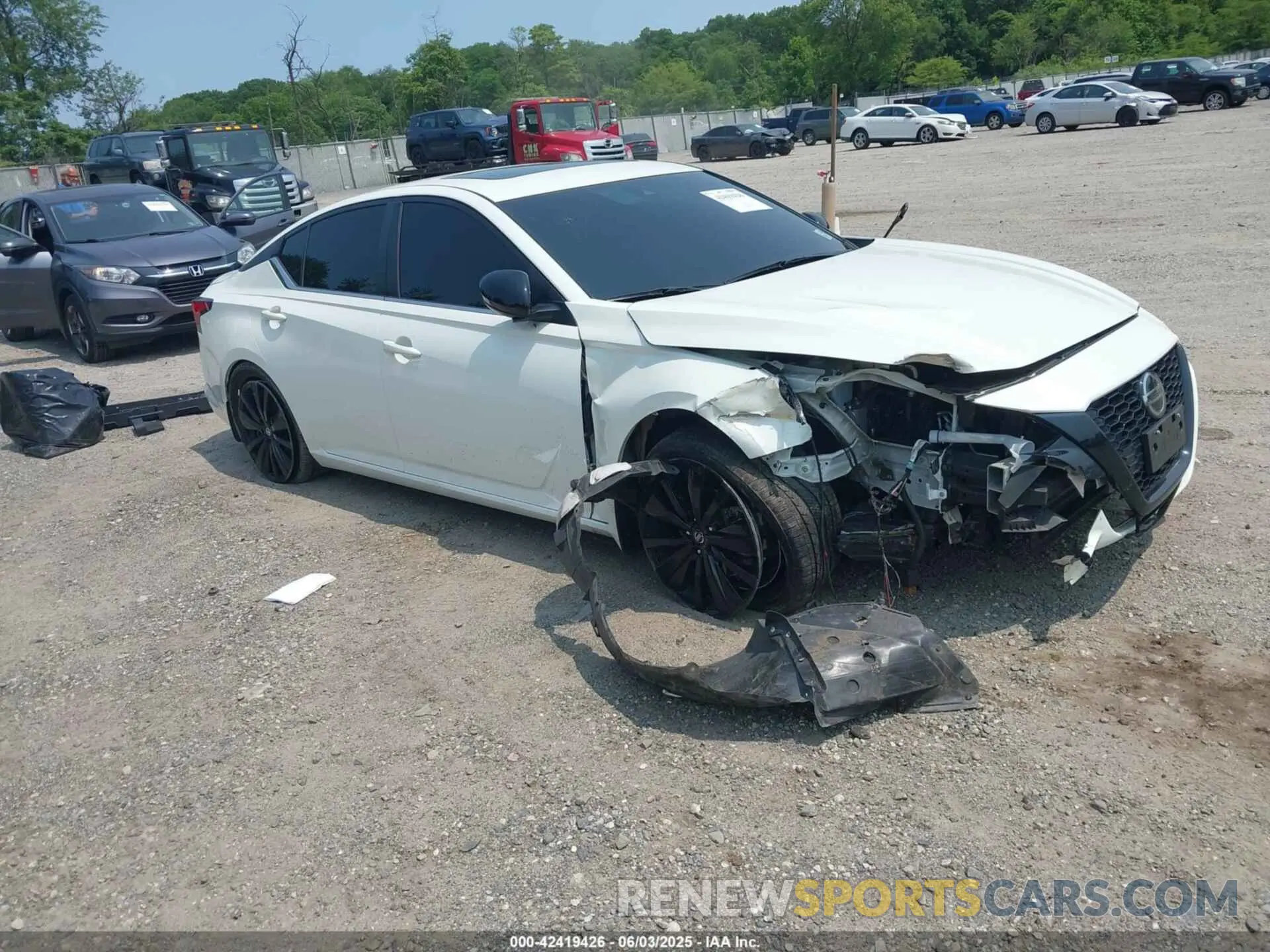 1 Photograph of a damaged car 1N4BL4CV0NN382576 NISSAN ALTIMA 2022