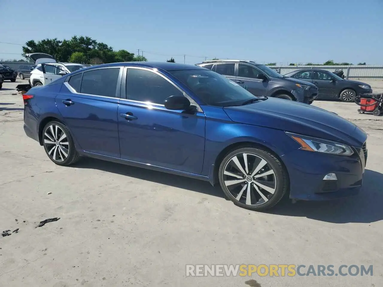 4 Photograph of a damaged car 1N4BL4CV0NN409047 NISSAN ALTIMA 2022