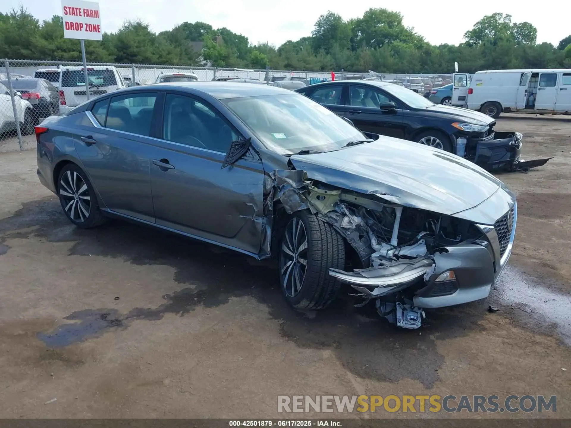 1 Photograph of a damaged car 1N4BL4CV1NN306025 NISSAN ALTIMA 2022