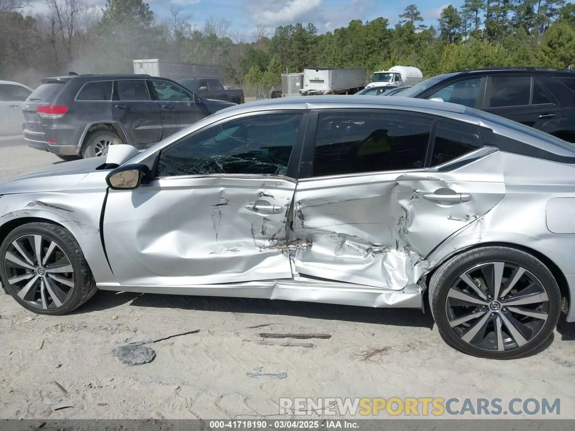 14 Photograph of a damaged car 1N4BL4CV1NN332933 NISSAN ALTIMA 2022