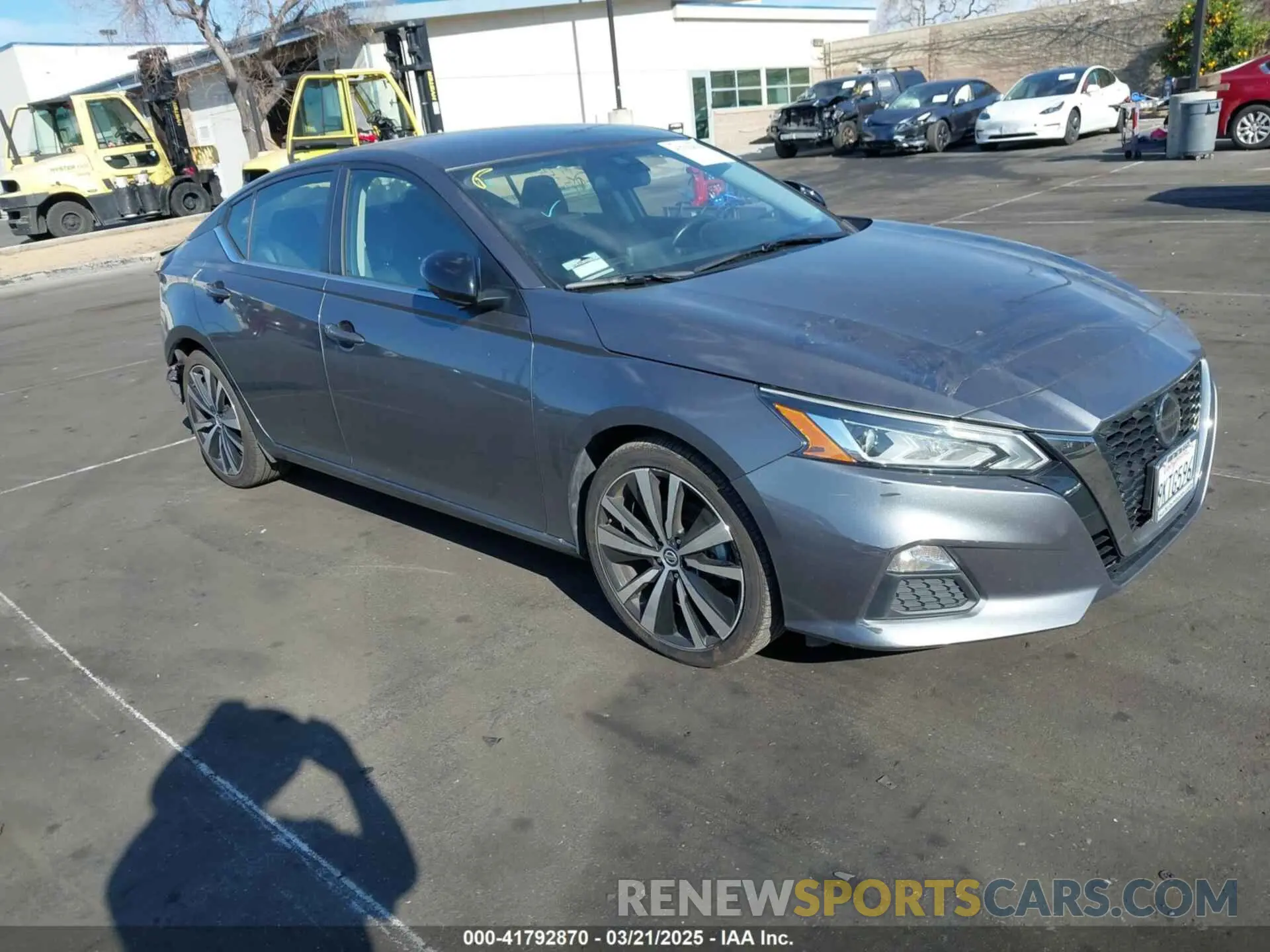 1 Photograph of a damaged car 1N4BL4CV1NN346699 NISSAN ALTIMA 2022