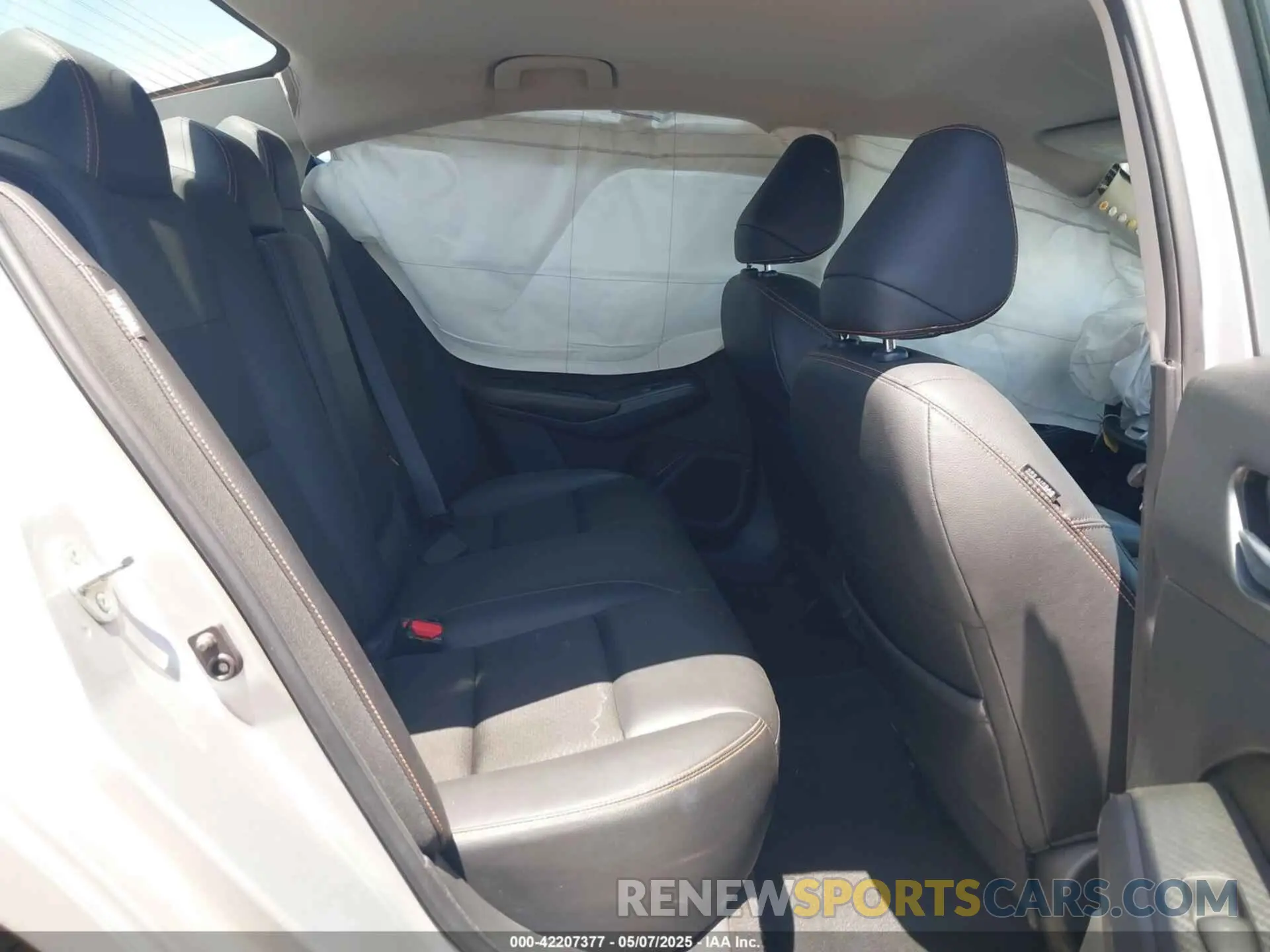 8 Photograph of a damaged car 1N4BL4CV1NN352180 NISSAN ALTIMA 2022