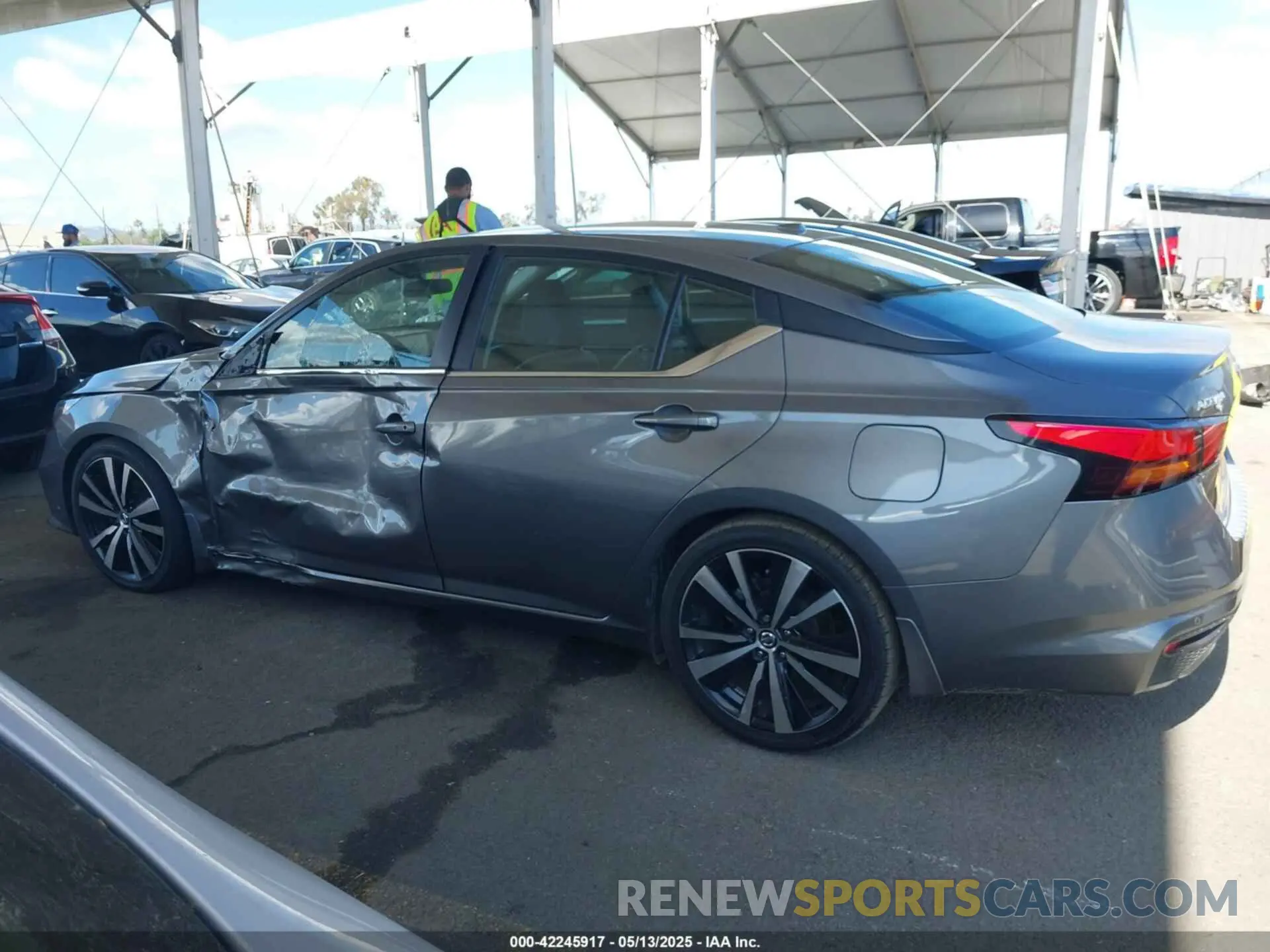 14 Photograph of a damaged car 1N4BL4CV1NN377015 NISSAN ALTIMA 2022
