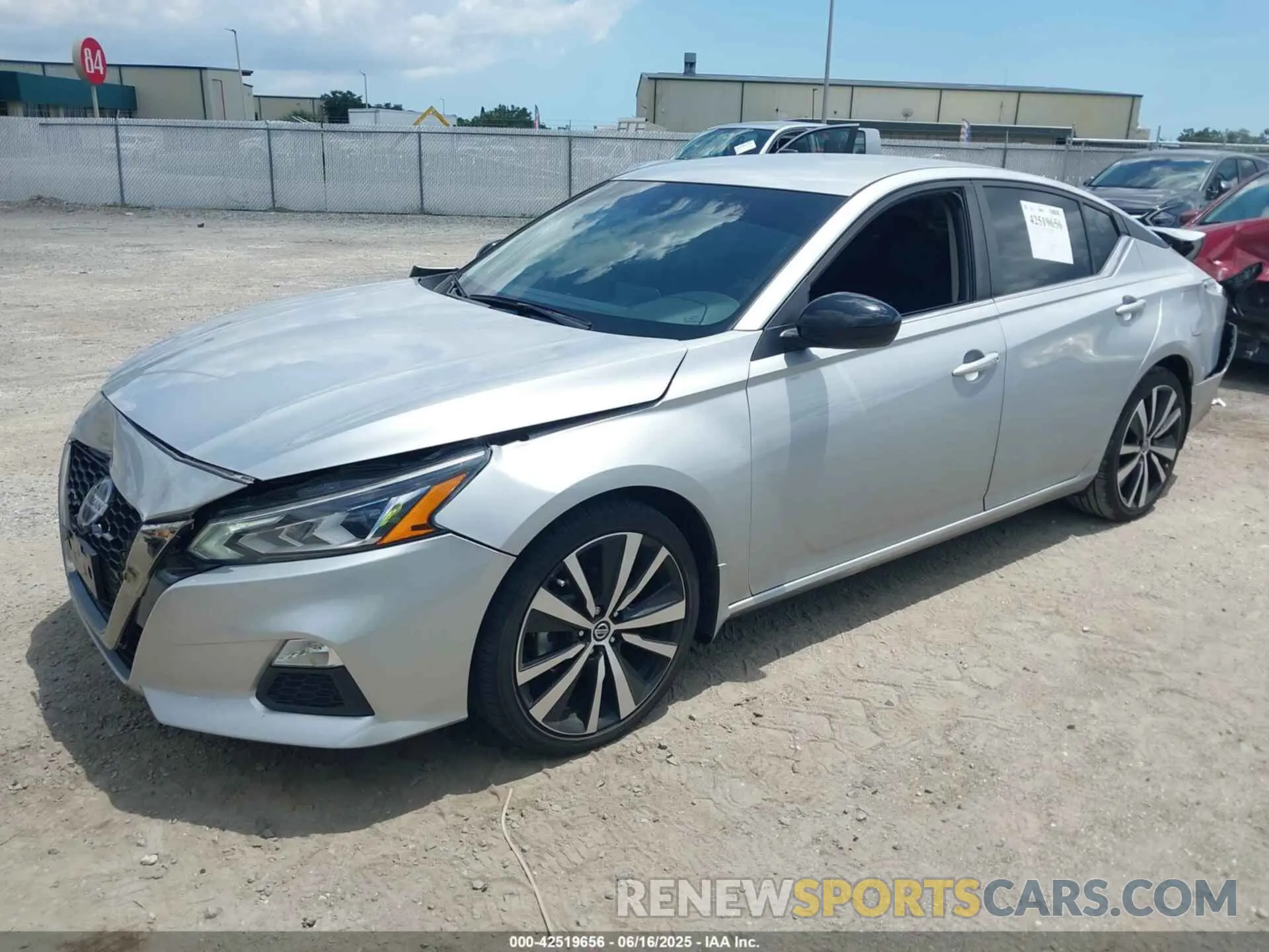 2 Photograph of a damaged car 1N4BL4CV2NN367366 NISSAN ALTIMA 2022