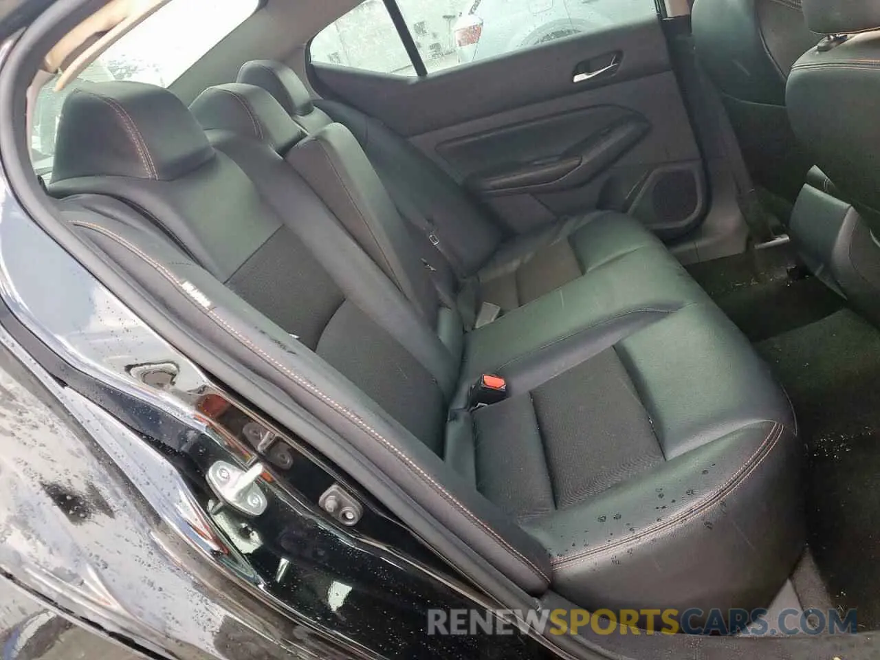 11 Photograph of a damaged car 1N4BL4CV2NN370638 NISSAN ALTIMA 2022