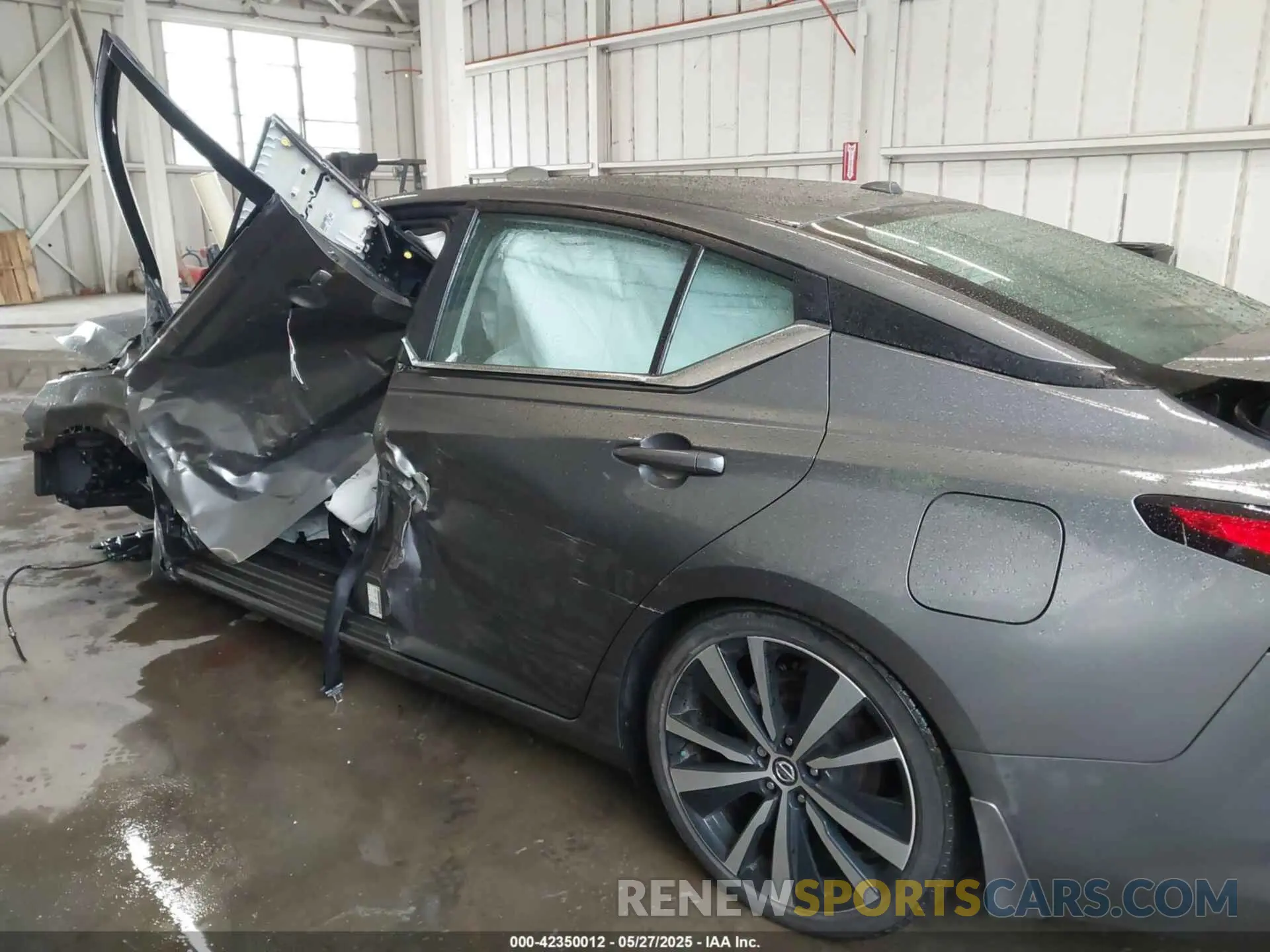 13 Photograph of a damaged car 1N4BL4CV2NN376696 NISSAN ALTIMA 2022