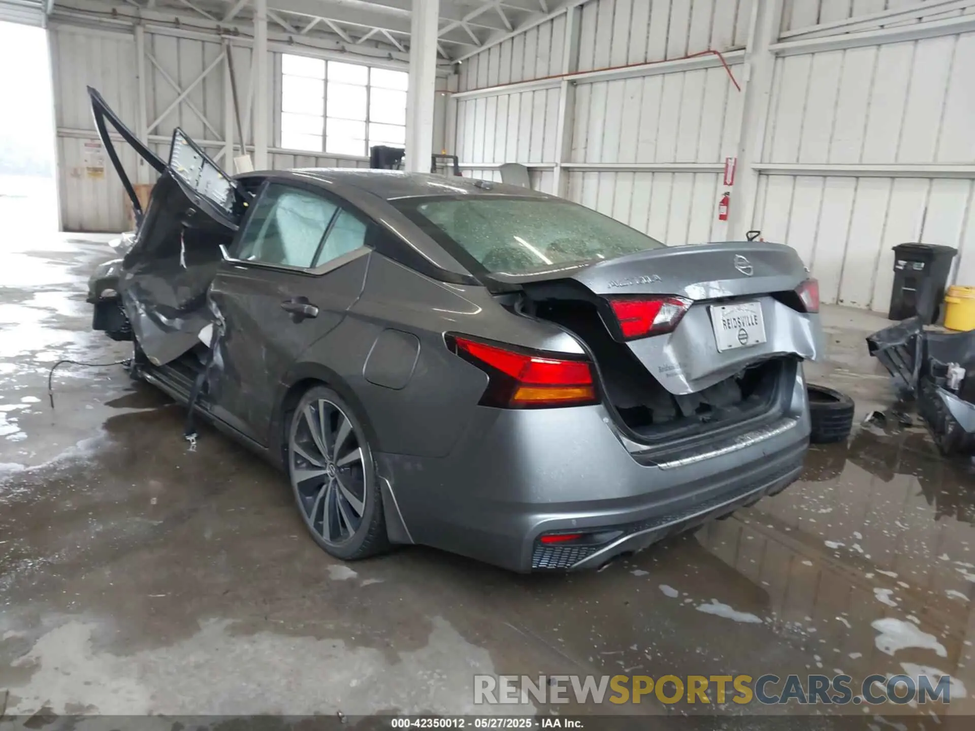 3 Photograph of a damaged car 1N4BL4CV2NN376696 NISSAN ALTIMA 2022