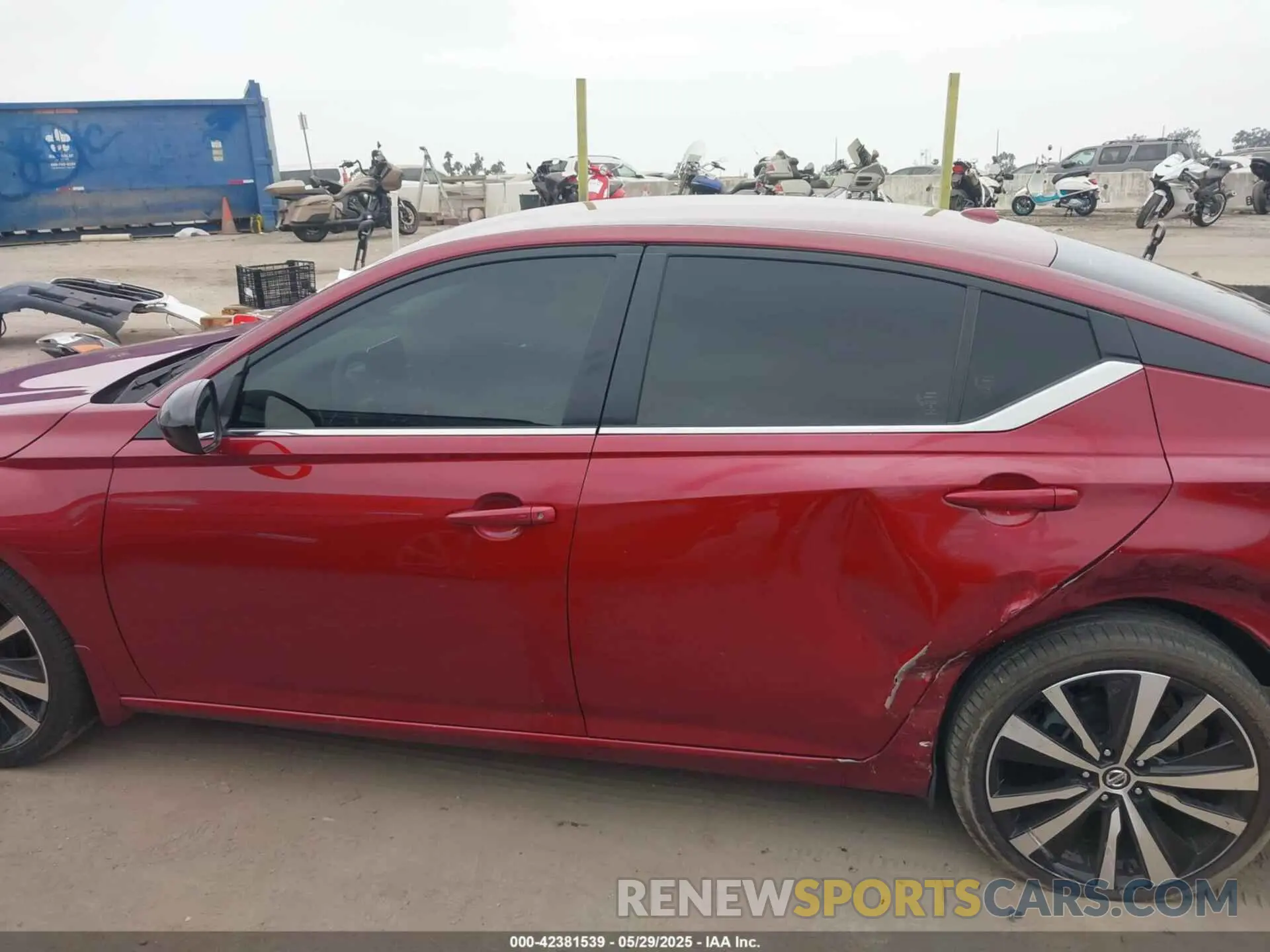 14 Photograph of a damaged car 1N4BL4CV2NN409972 NISSAN ALTIMA 2022