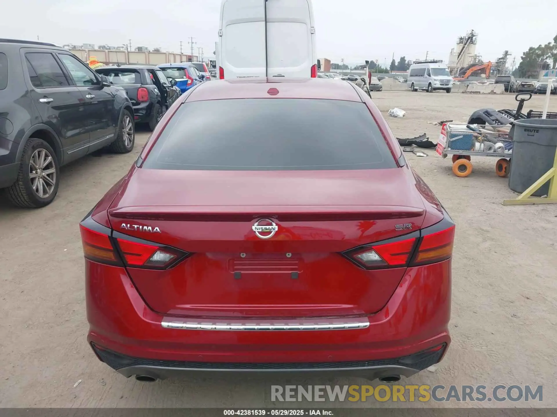 16 Photograph of a damaged car 1N4BL4CV2NN409972 NISSAN ALTIMA 2022