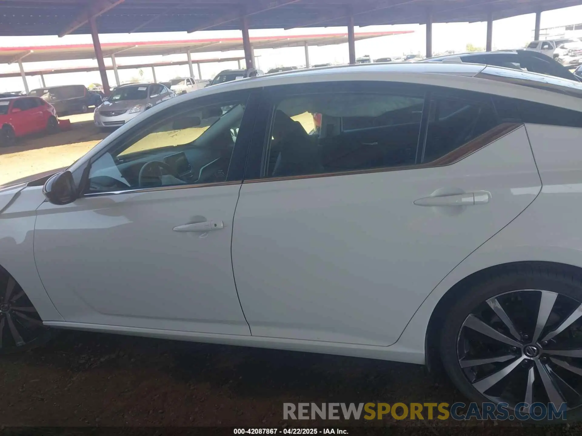 14 Photograph of a damaged car 1N4BL4CV3NN335378 NISSAN ALTIMA 2022
