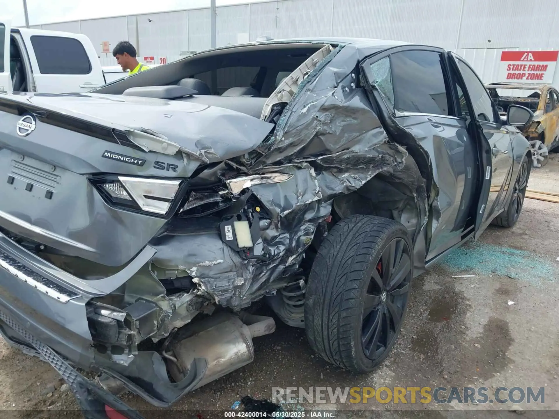 6 Photograph of a damaged car 1N4BL4CV3NN352200 NISSAN ALTIMA 2022