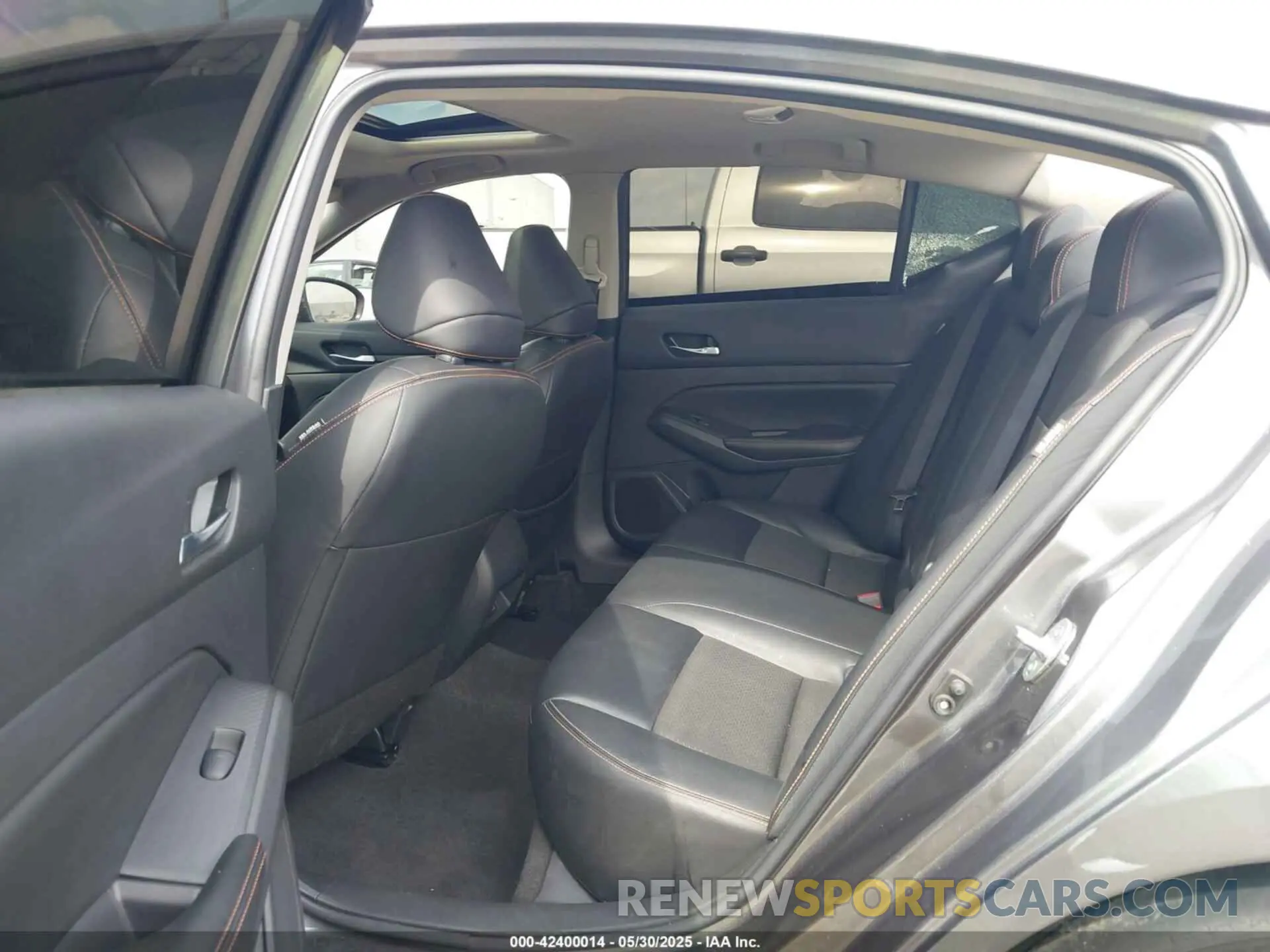 8 Photograph of a damaged car 1N4BL4CV3NN352200 NISSAN ALTIMA 2022