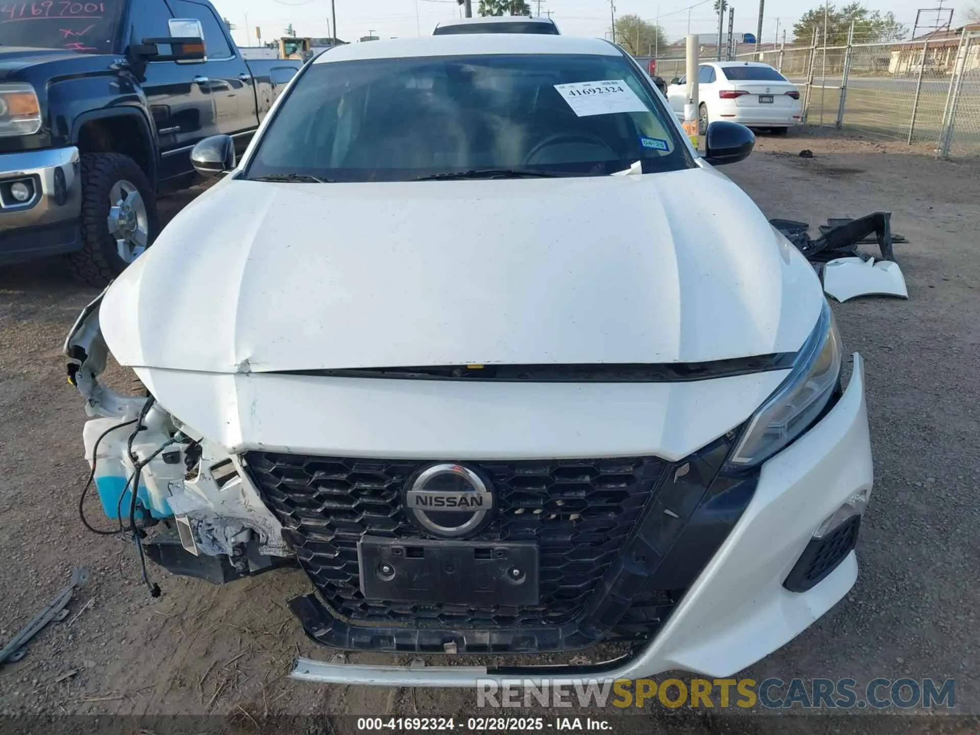 13 Photograph of a damaged car 1N4BL4CV3NN362578 NISSAN ALTIMA 2022