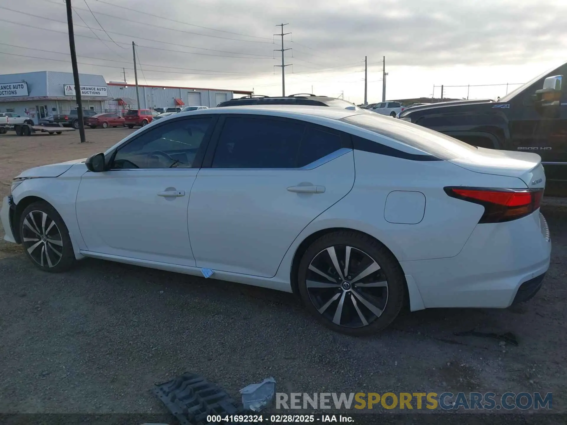 15 Photograph of a damaged car 1N4BL4CV3NN362578 NISSAN ALTIMA 2022