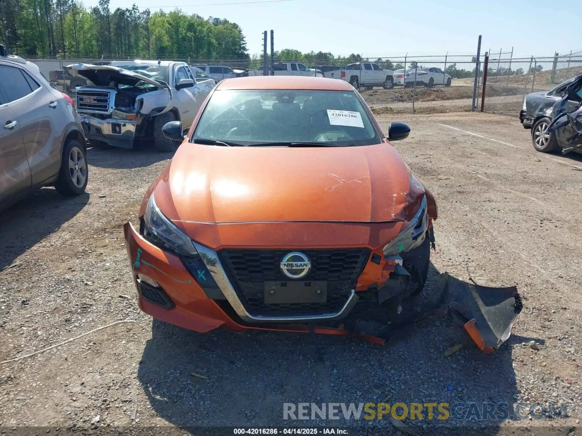 12 Photograph of a damaged car 1N4BL4CV3NN368204 NISSAN ALTIMA 2022