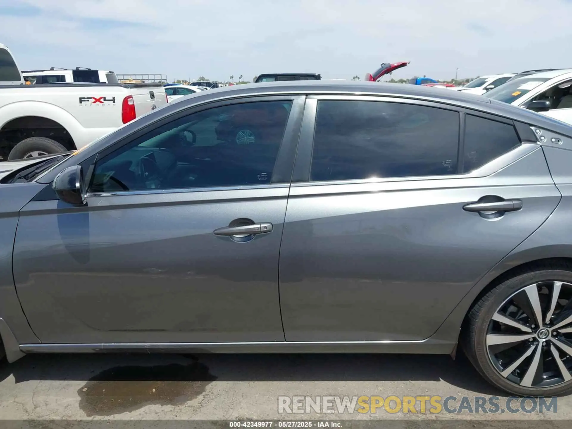 15 Photograph of a damaged car 1N4BL4CV3NN369059 NISSAN ALTIMA 2022