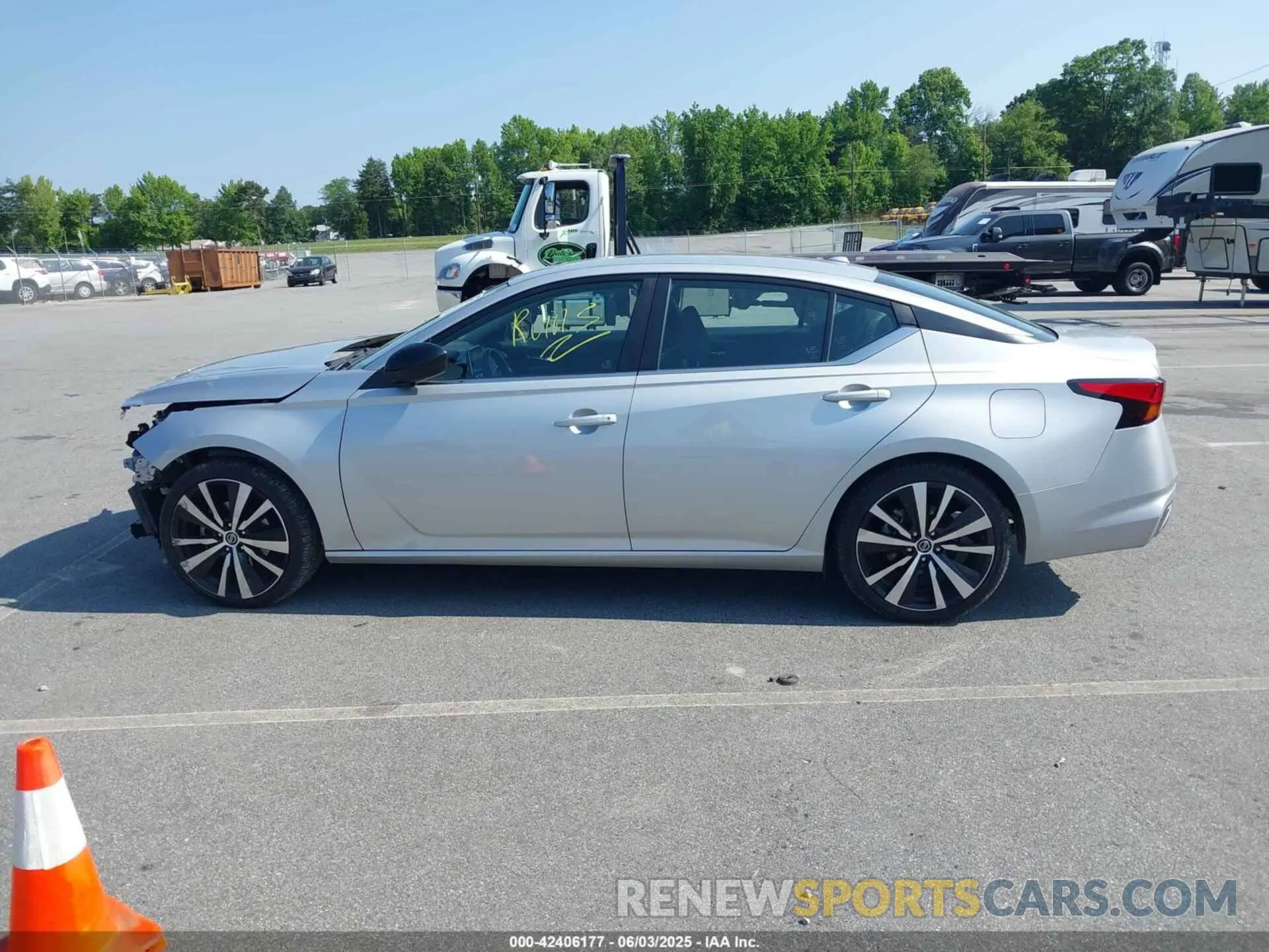 14 Photograph of a damaged car 1N4BL4CV3NN408023 NISSAN ALTIMA 2022