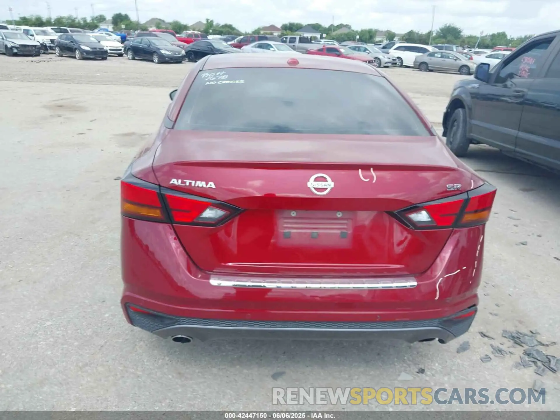 16 Photograph of a damaged car 1N4BL4CV4NN337348 NISSAN ALTIMA 2022