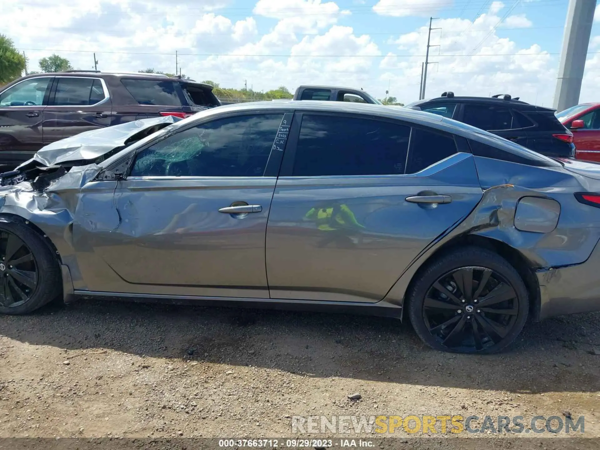 14 Photograph of a damaged car 1N4BL4CV4NN350598 NISSAN ALTIMA 2022