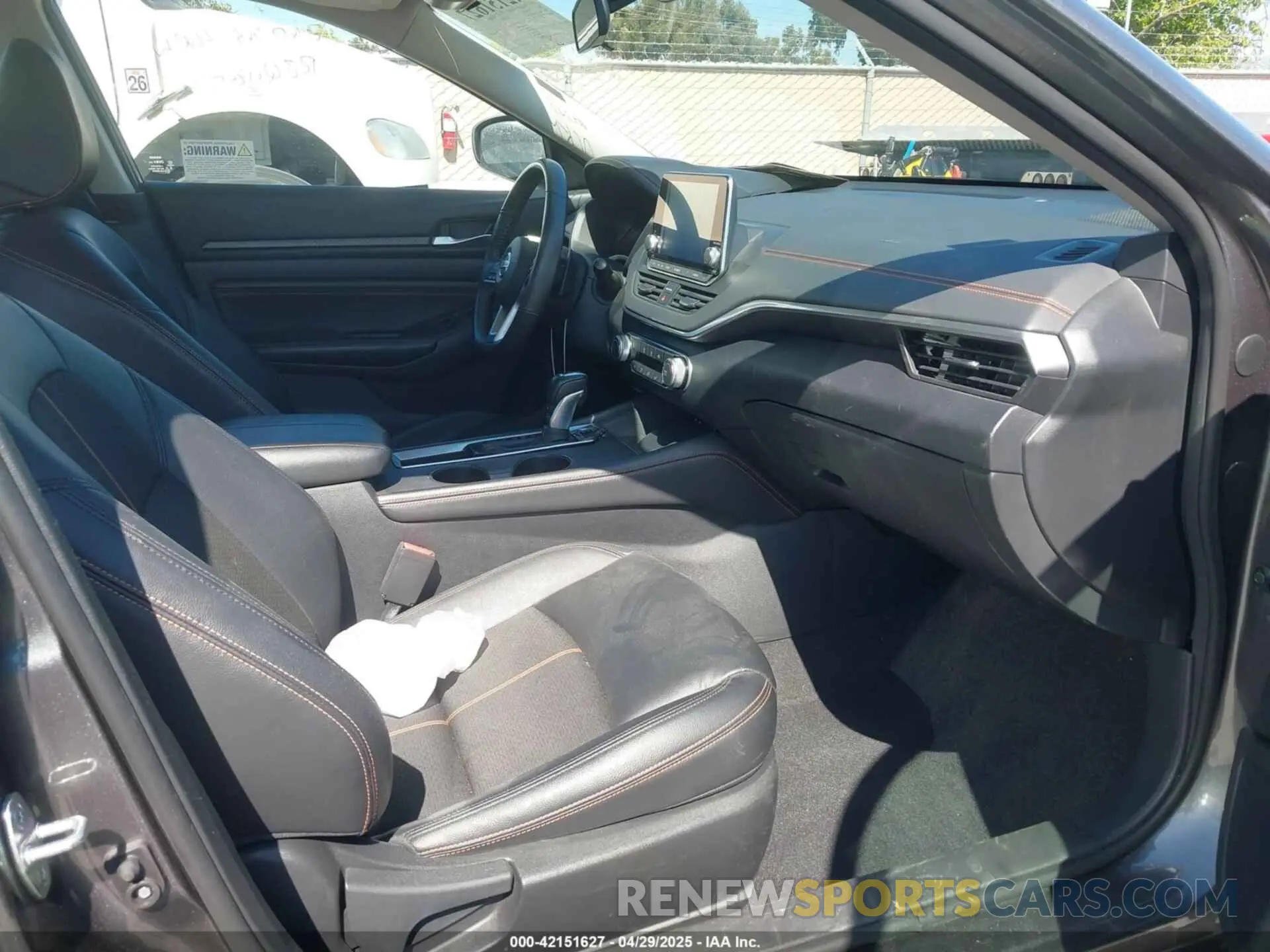 5 Photograph of a damaged car 1N4BL4CV4NN385996 NISSAN ALTIMA 2022