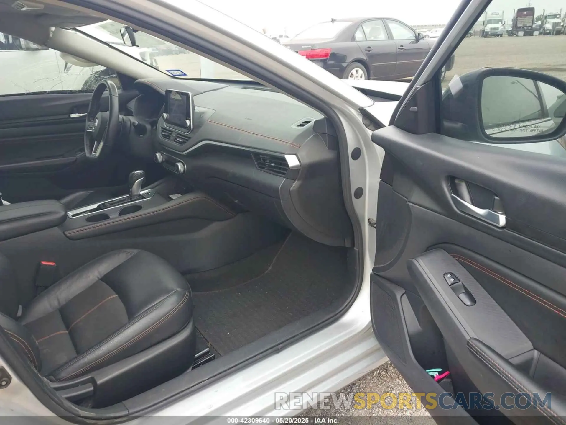 5 Photograph of a damaged car 1N4BL4CV5NN310515 NISSAN ALTIMA 2022