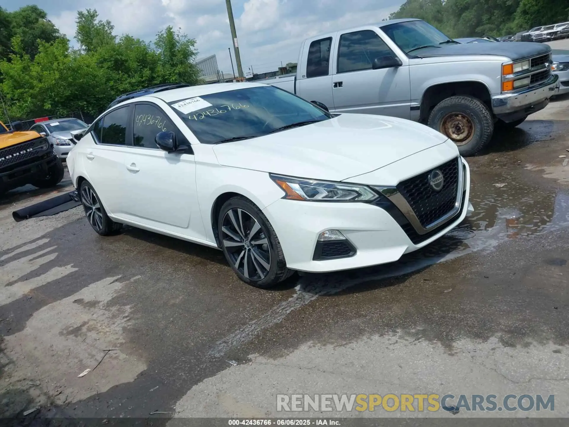 1 Photograph of a damaged car 1N4BL4CV5NN331185 NISSAN ALTIMA 2022