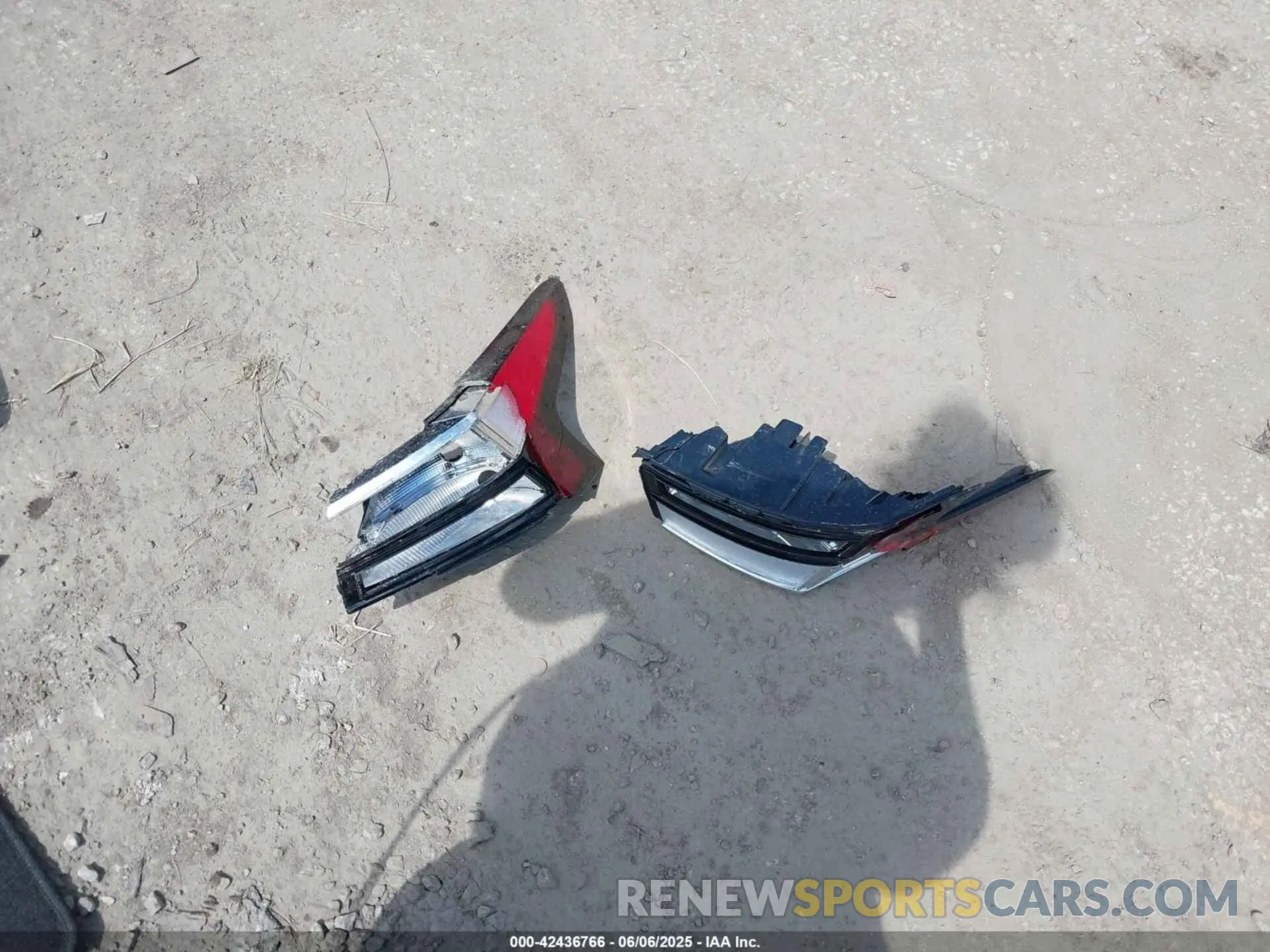 12 Photograph of a damaged car 1N4BL4CV5NN331185 NISSAN ALTIMA 2022