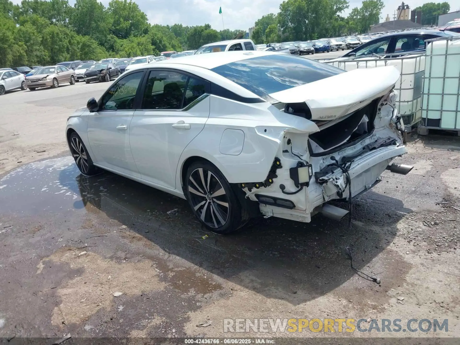 3 Photograph of a damaged car 1N4BL4CV5NN331185 NISSAN ALTIMA 2022