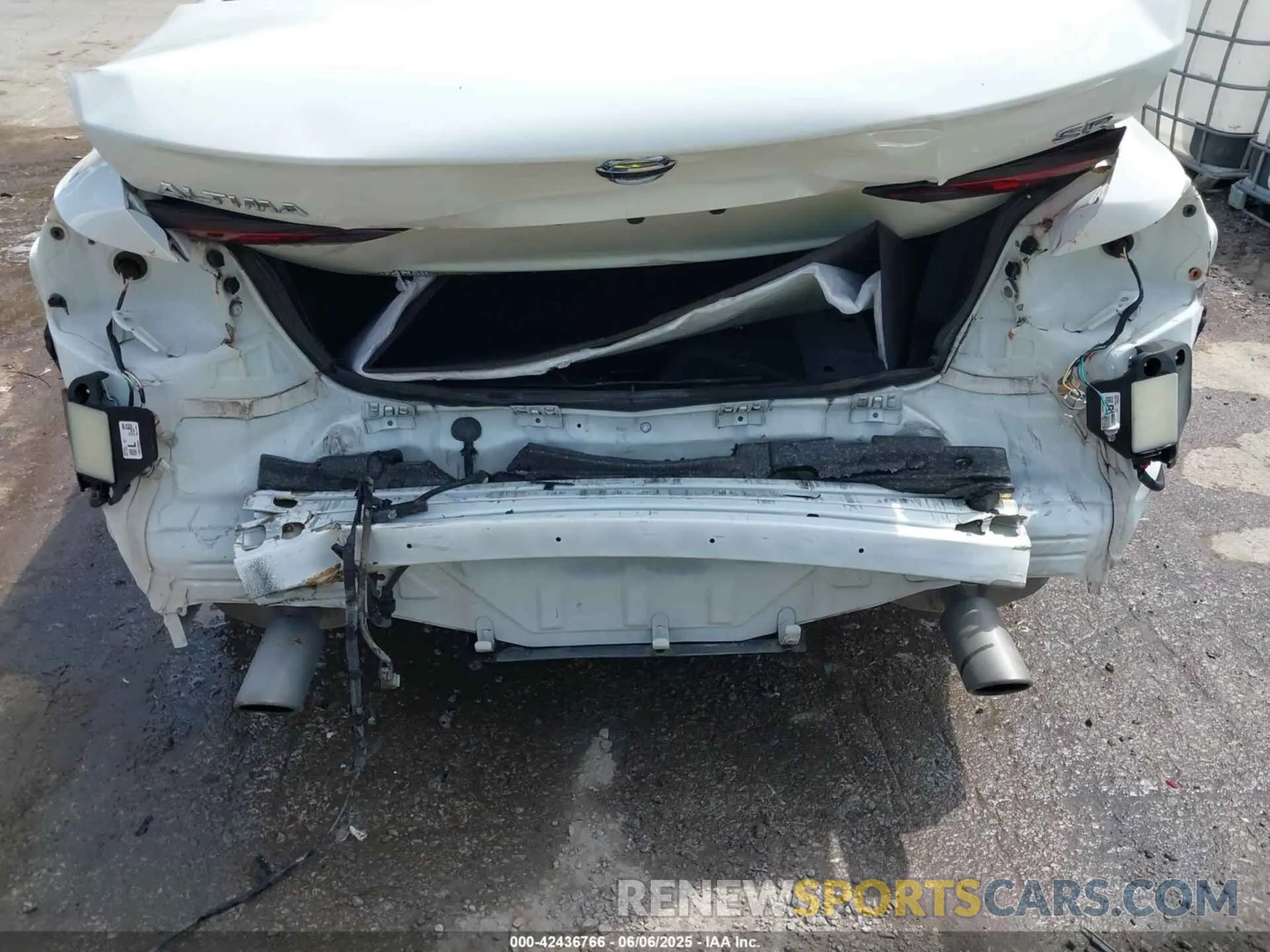 6 Photograph of a damaged car 1N4BL4CV5NN331185 NISSAN ALTIMA 2022