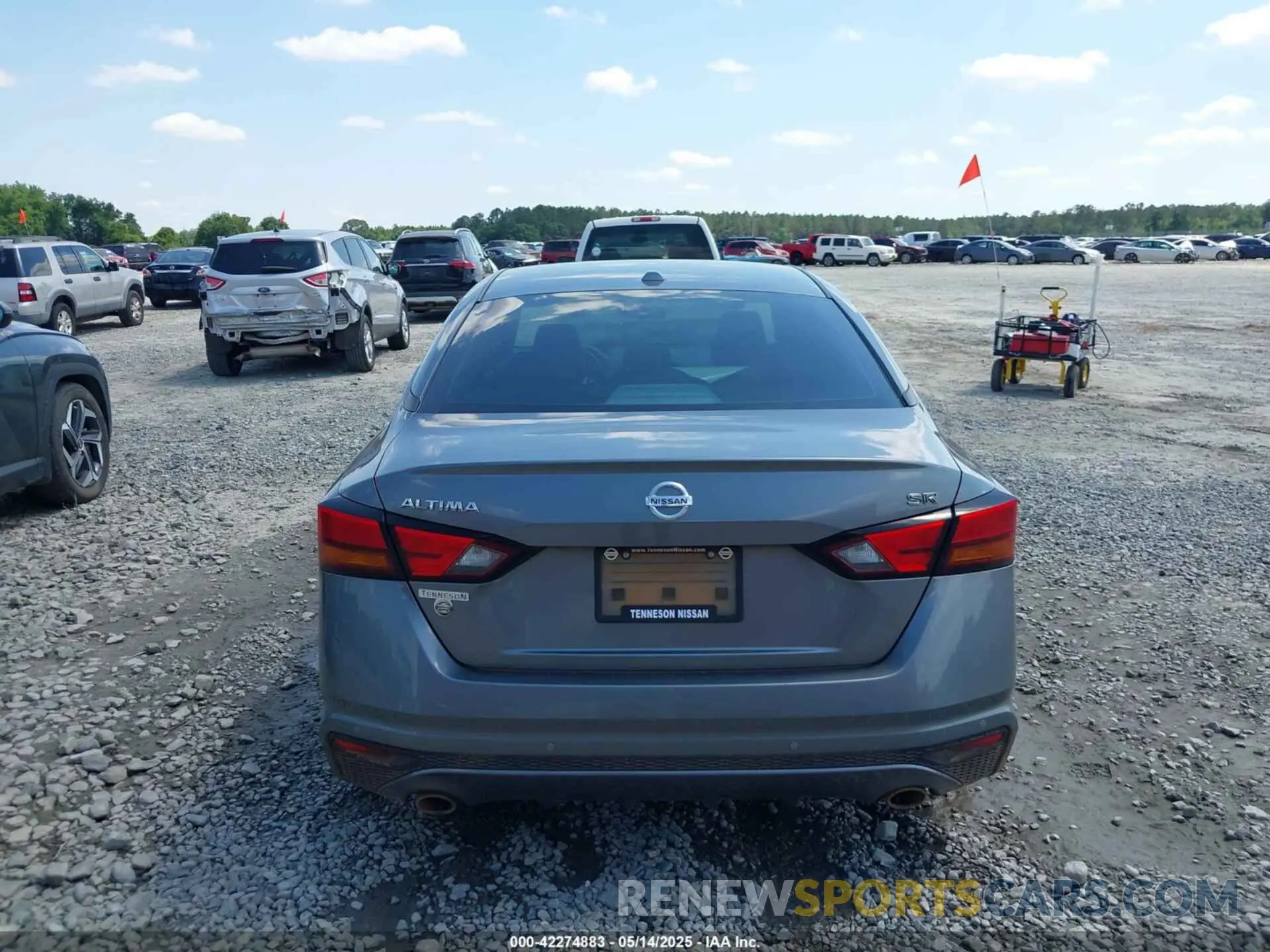 16 Photograph of a damaged car 1N4BL4CV5NN346446 NISSAN ALTIMA 2022